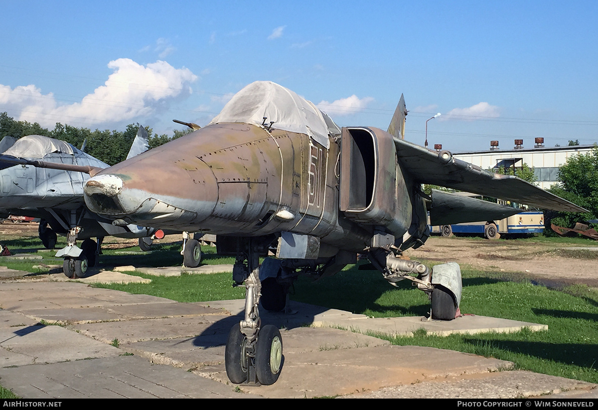 Aircraft Photo of 51 red | Mikoyan-Gurevich MiG-27D | Soviet Union - Air Force | AirHistory.net #837537