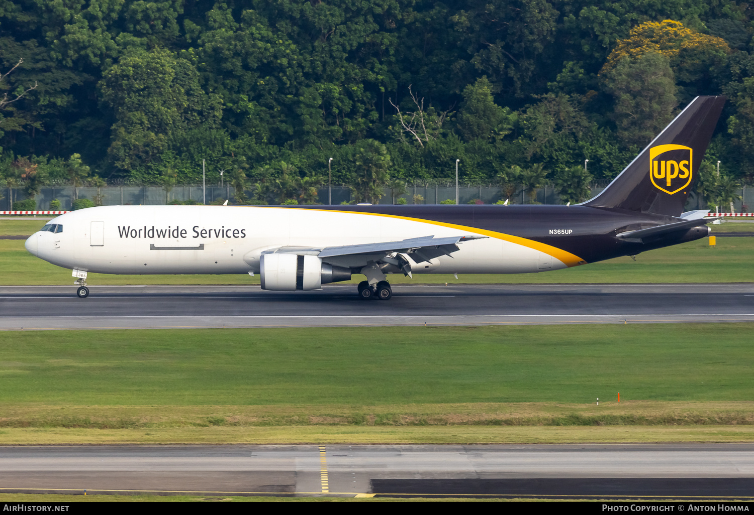 Aircraft Photo of N365UP | Boeing 767-300F | United Parcel Service - UPS | AirHistory.net #837611