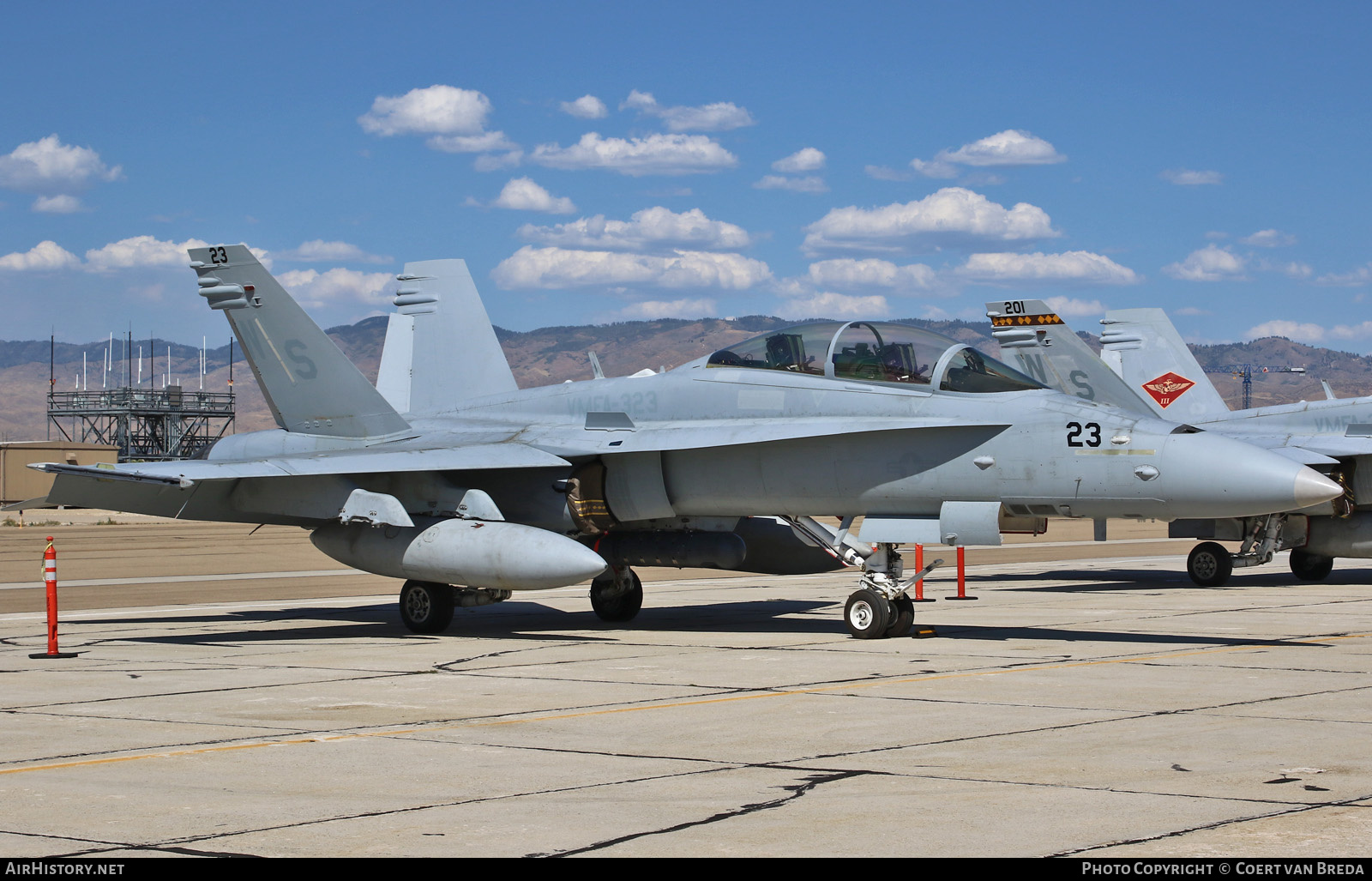Aircraft Photo of 165410 | McDonnell Douglas F/A-18D Hornet | USA - Marines | AirHistory.net #837636