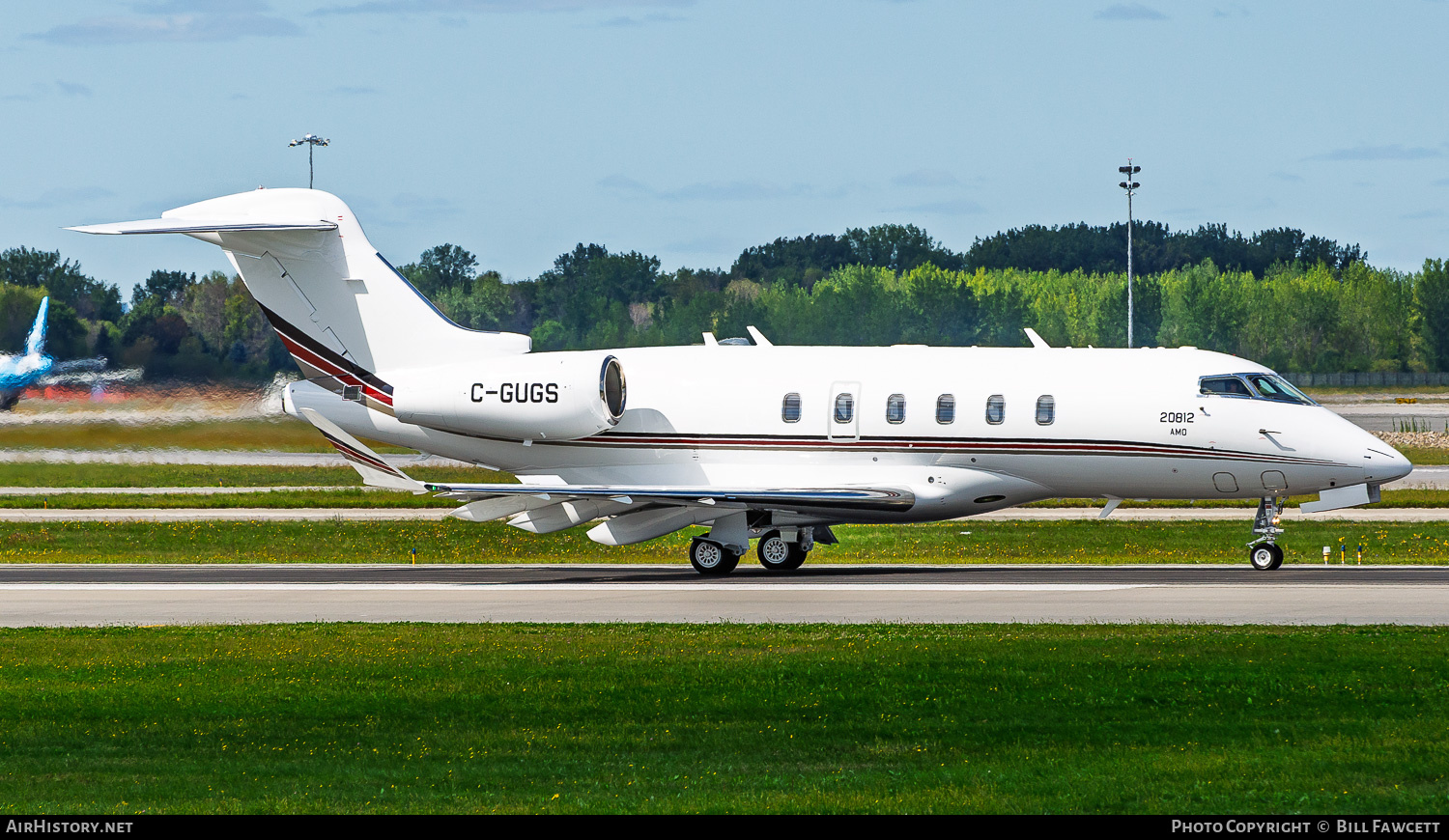 Aircraft Photo of C-GUGS | Bombardier Challenger 350 (BD-100-1A10) | AirHistory.net #837666
