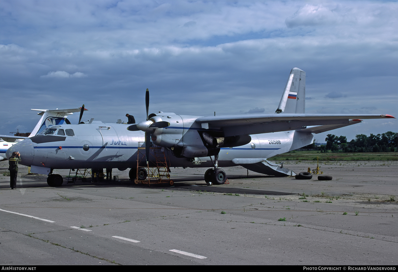Aircraft Photo of 26588 | Antonov An-26B | LIATs - Letno-Issledovatelskiy Aerogeofizicheskiy Tsentr | AirHistory.net #837720
