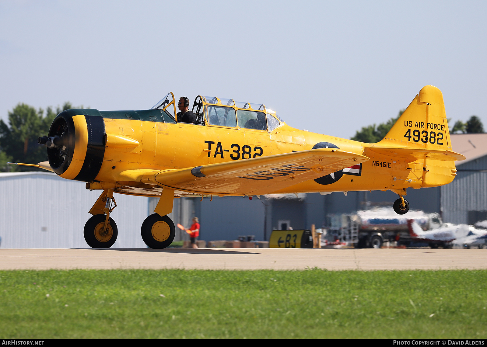 Aircraft Photo of N5451E / 49382 | North American T-6G Texan | USA - Air Force | AirHistory.net #837748