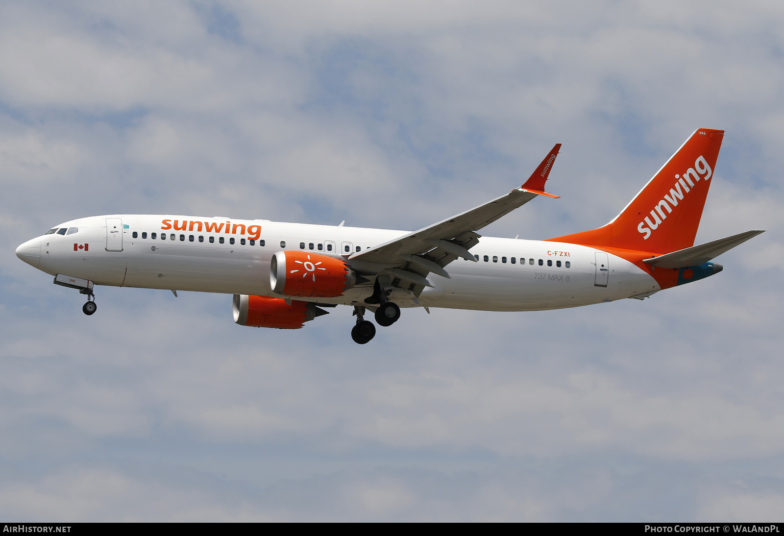 Aircraft Photo of C-FZXI | Boeing 737-8 Max 8 | Sunwing Airlines | AirHistory.net #837821