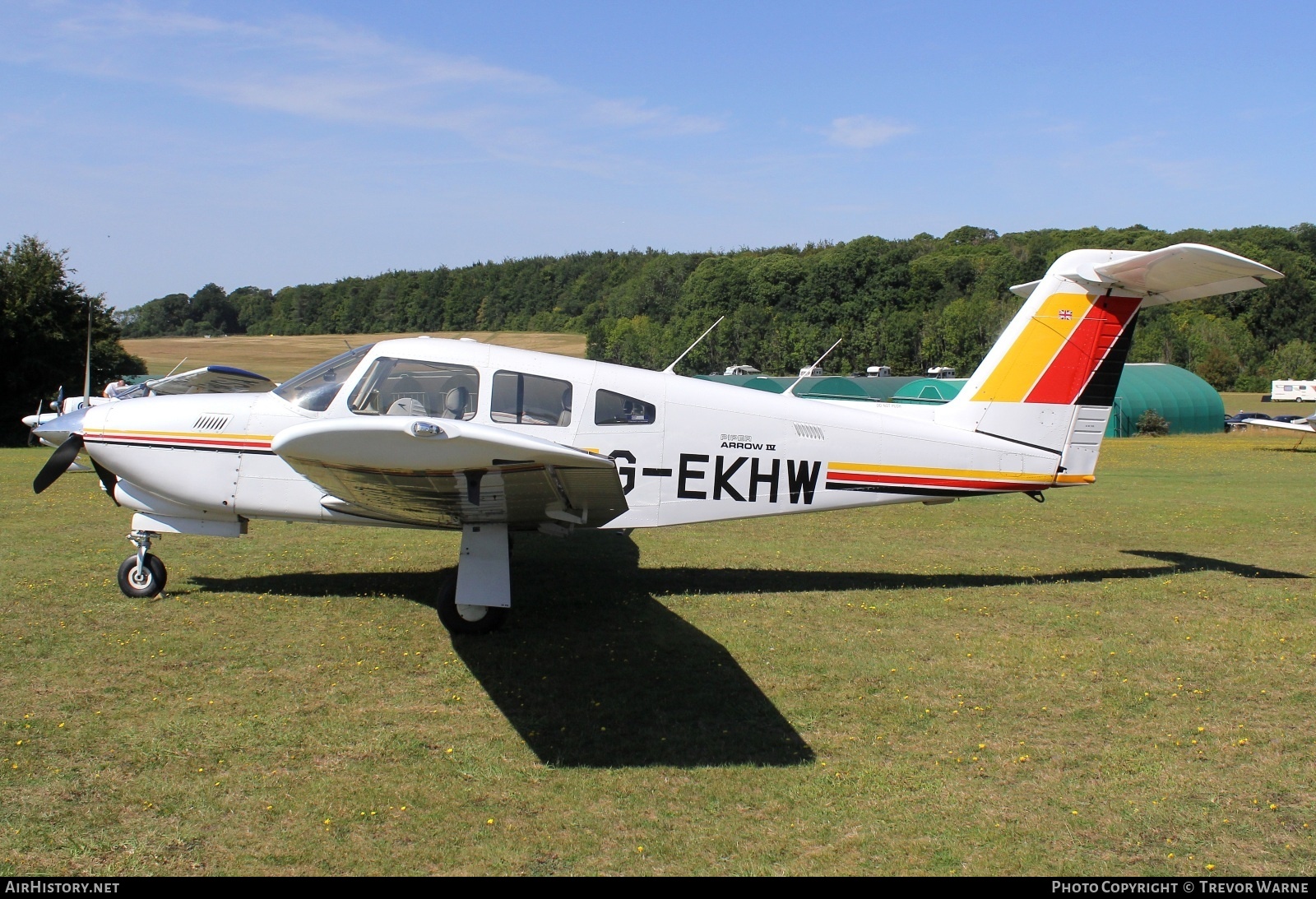 Aircraft Photo of G-EKHW | Piper PA-28RT-201T Turbo Arrow IV | AirHistory.net #838013