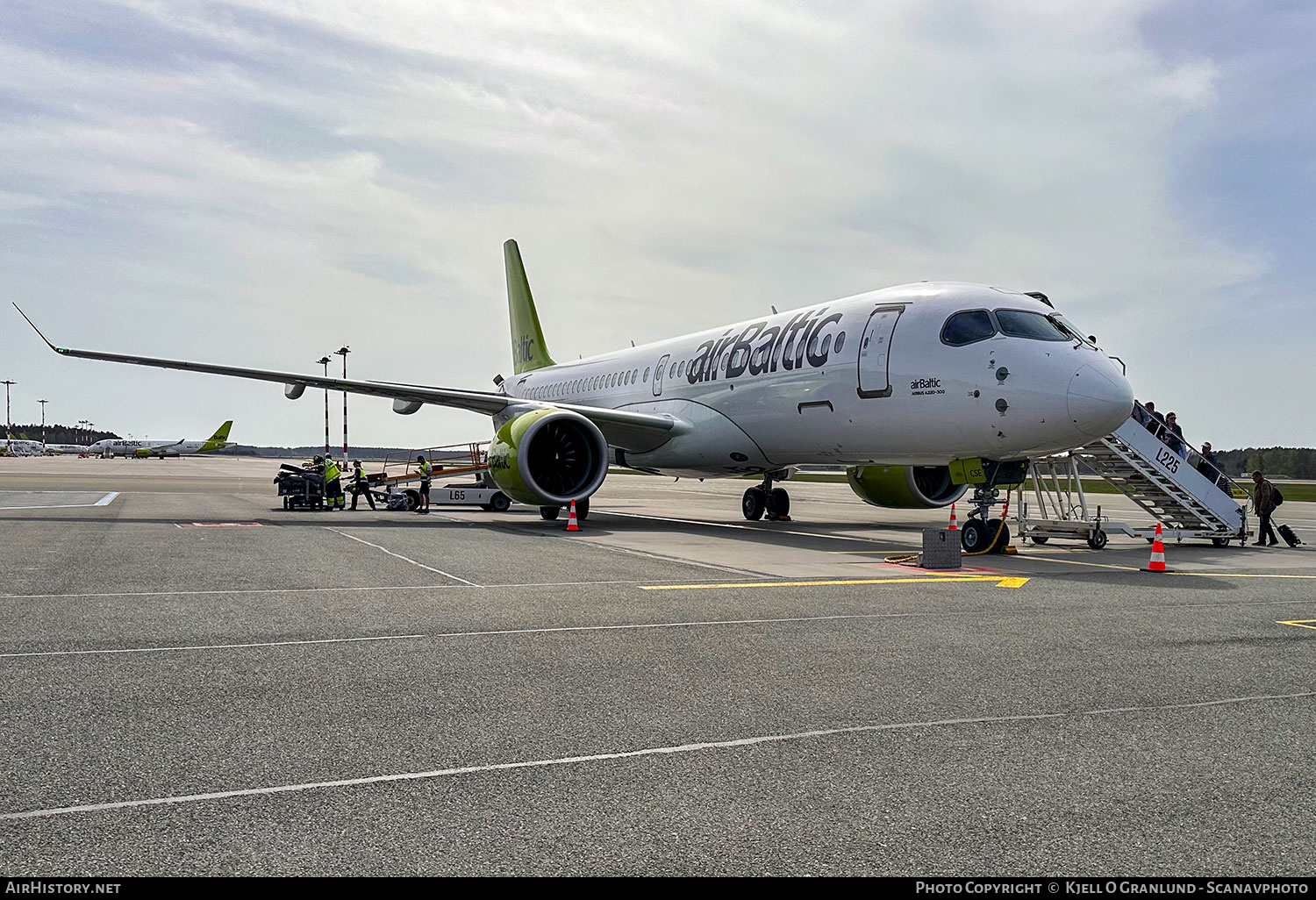 Aircraft Photo of YL-CSE | Airbus A220-371 (BD-500-1A11) | AirBaltic | AirHistory.net #838072