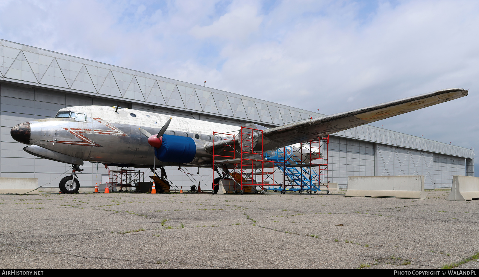 Aircraft Photo of 17515 | Canadair C-54GM North Star Mk1 (CL-2) | Canada - Air Force | AirHistory.net #838136