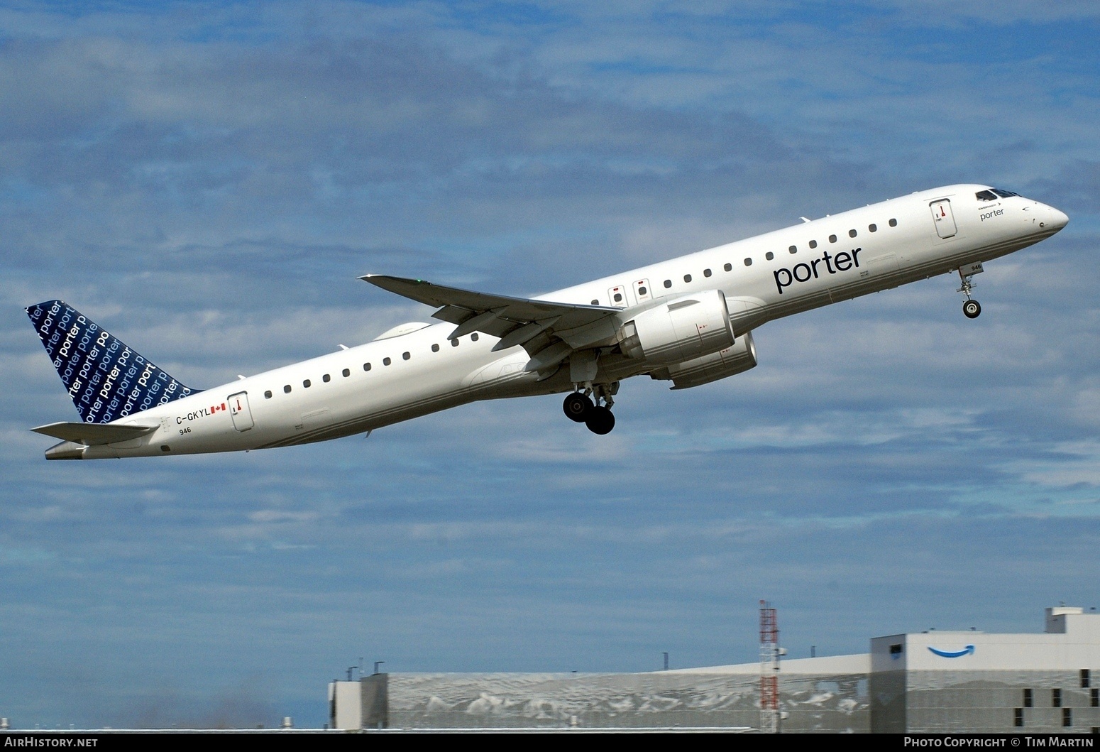 Aircraft Photo of C-GKYL | Embraer 195-E2 (ERJ-190-400) | Porter Airlines | AirHistory.net #838140
