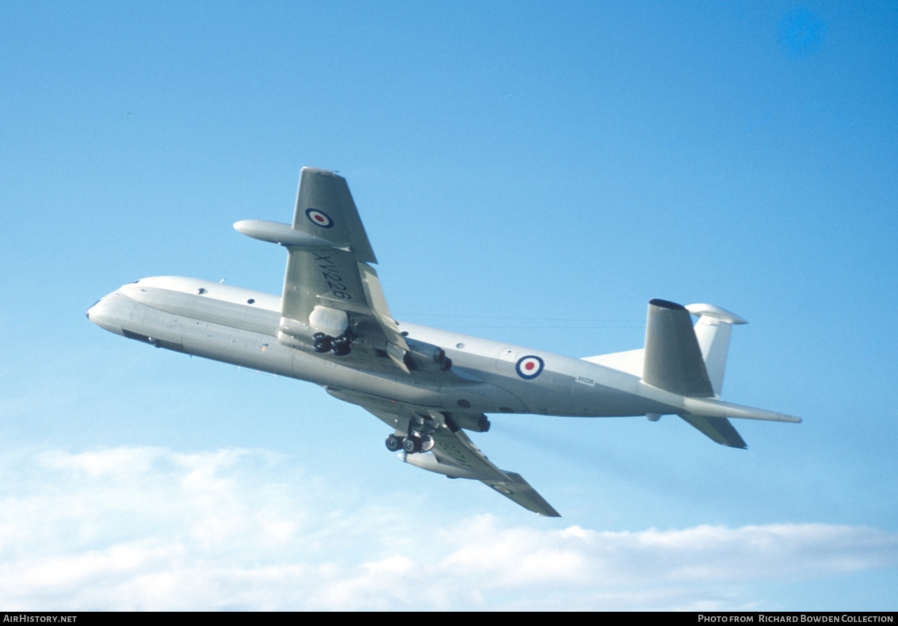 Aircraft Photo of XV226 | Hawker Siddeley HS-801 Nimrod MR.1 | UK - Air Force | AirHistory.net #838187