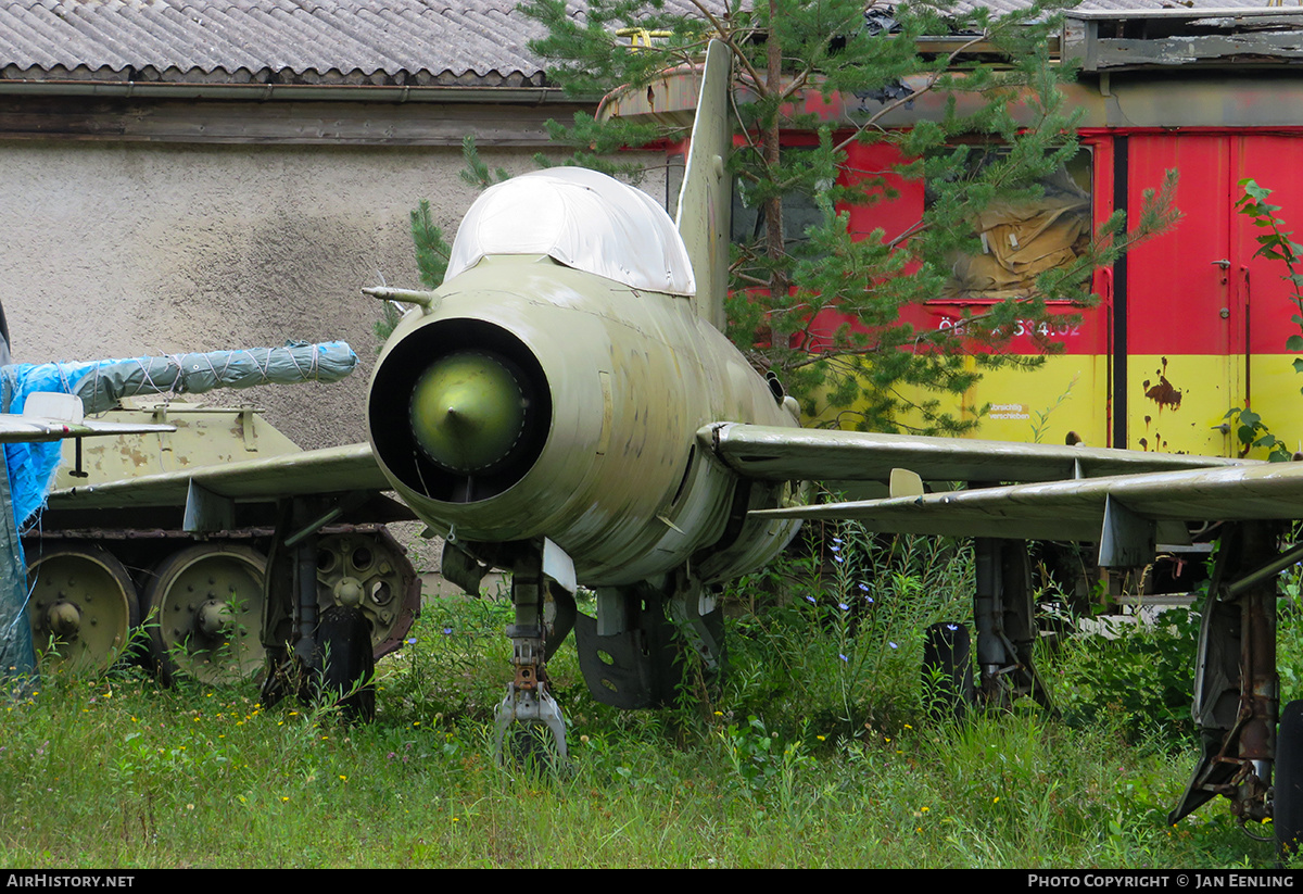 Aircraft Photo of 2386 | Mikoyan-Gurevich MiG-21U-400 | Germany - Air Force | AirHistory.net #838260