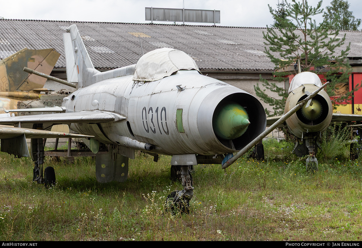 Aircraft Photo of 0310 | Aero S-106 (MiG-21F-13) | Czechoslovakia - Air Force | AirHistory.net #838262