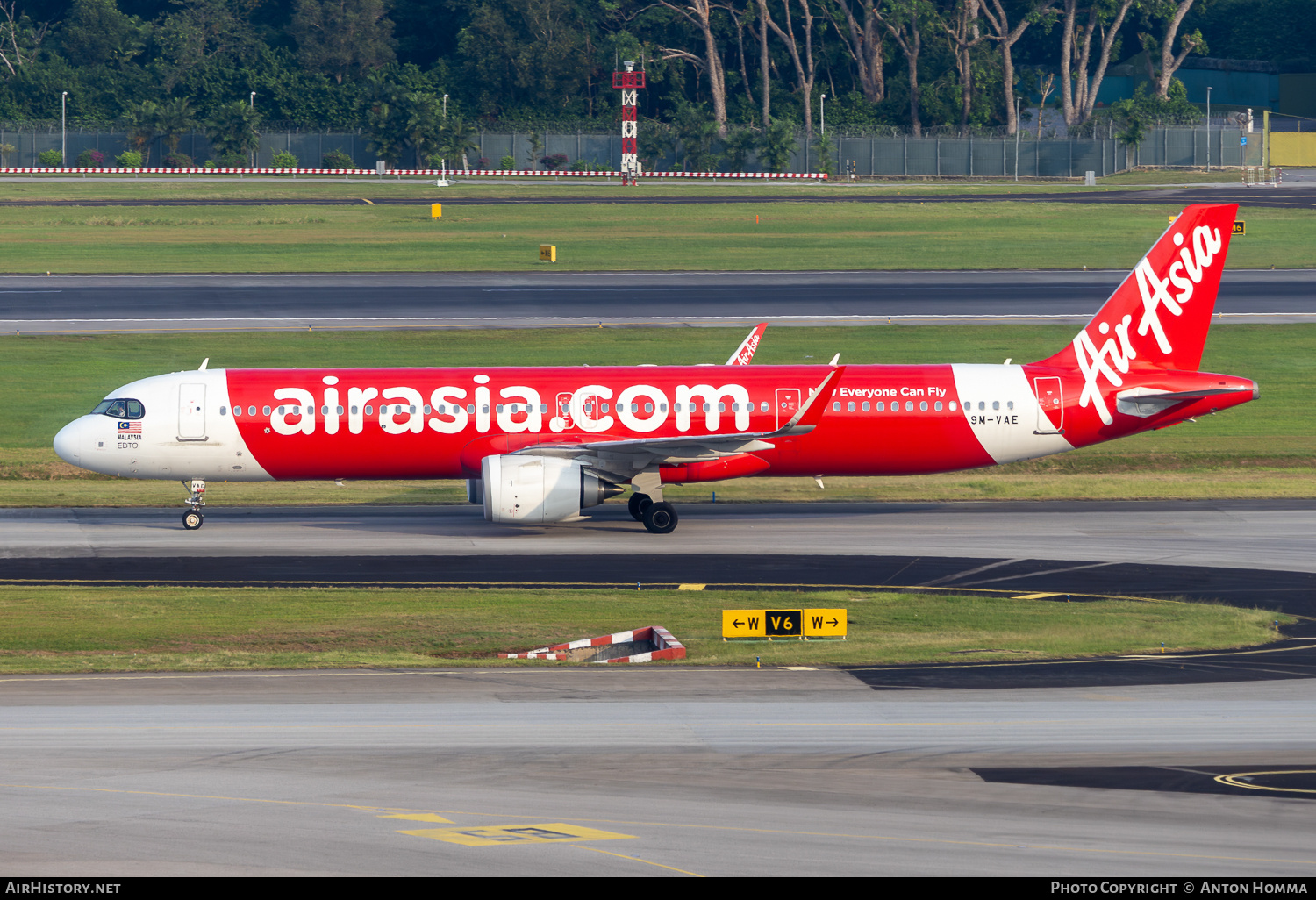 Aircraft Photo of D-AZYE / 9M-VAE | Airbus A321-251NX | AirAsia | AirHistory.net #838274