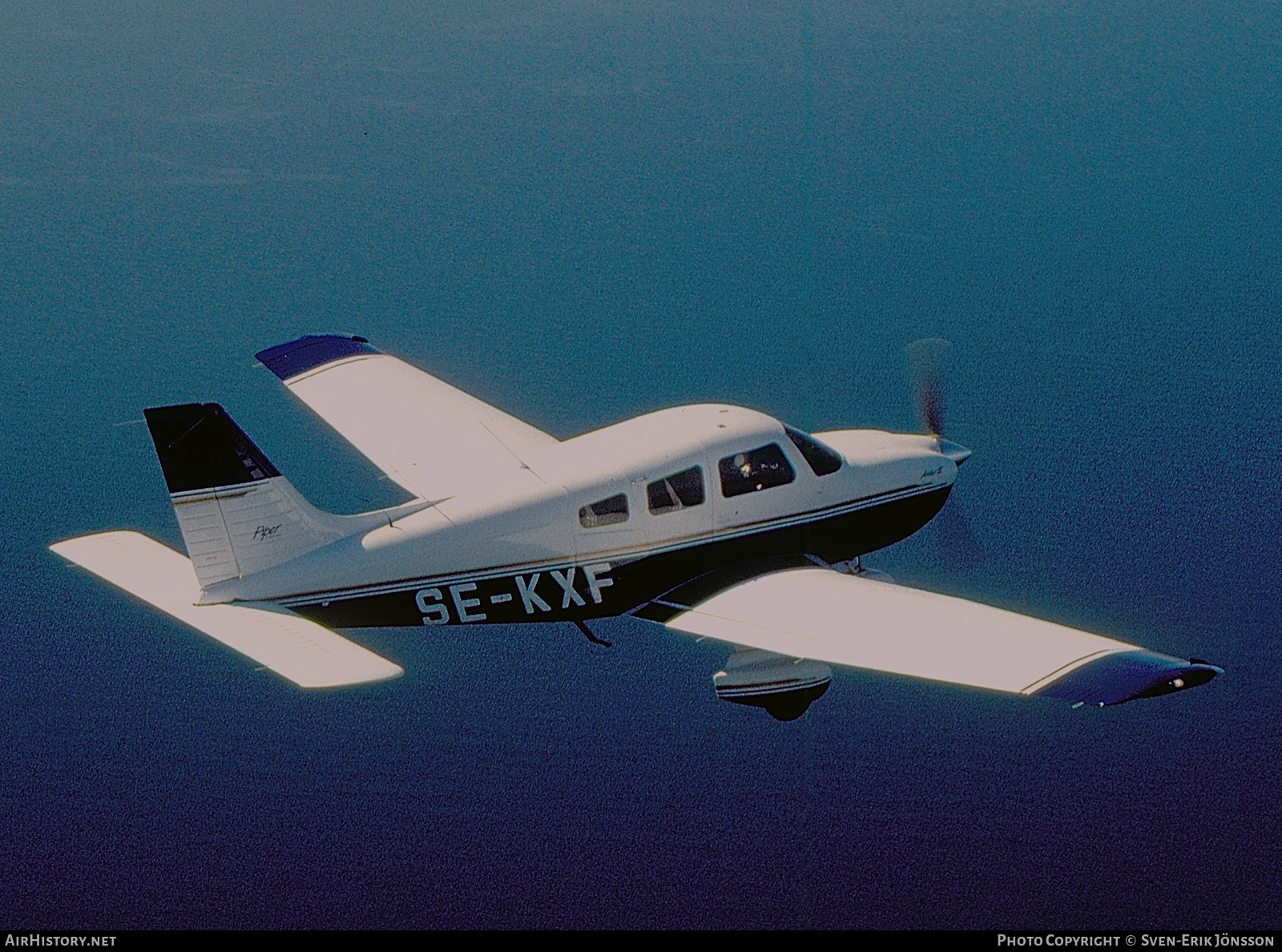 Aircraft Photo of SE-KXF | Piper PA-28-181 Archer III | AirHistory.net #838505