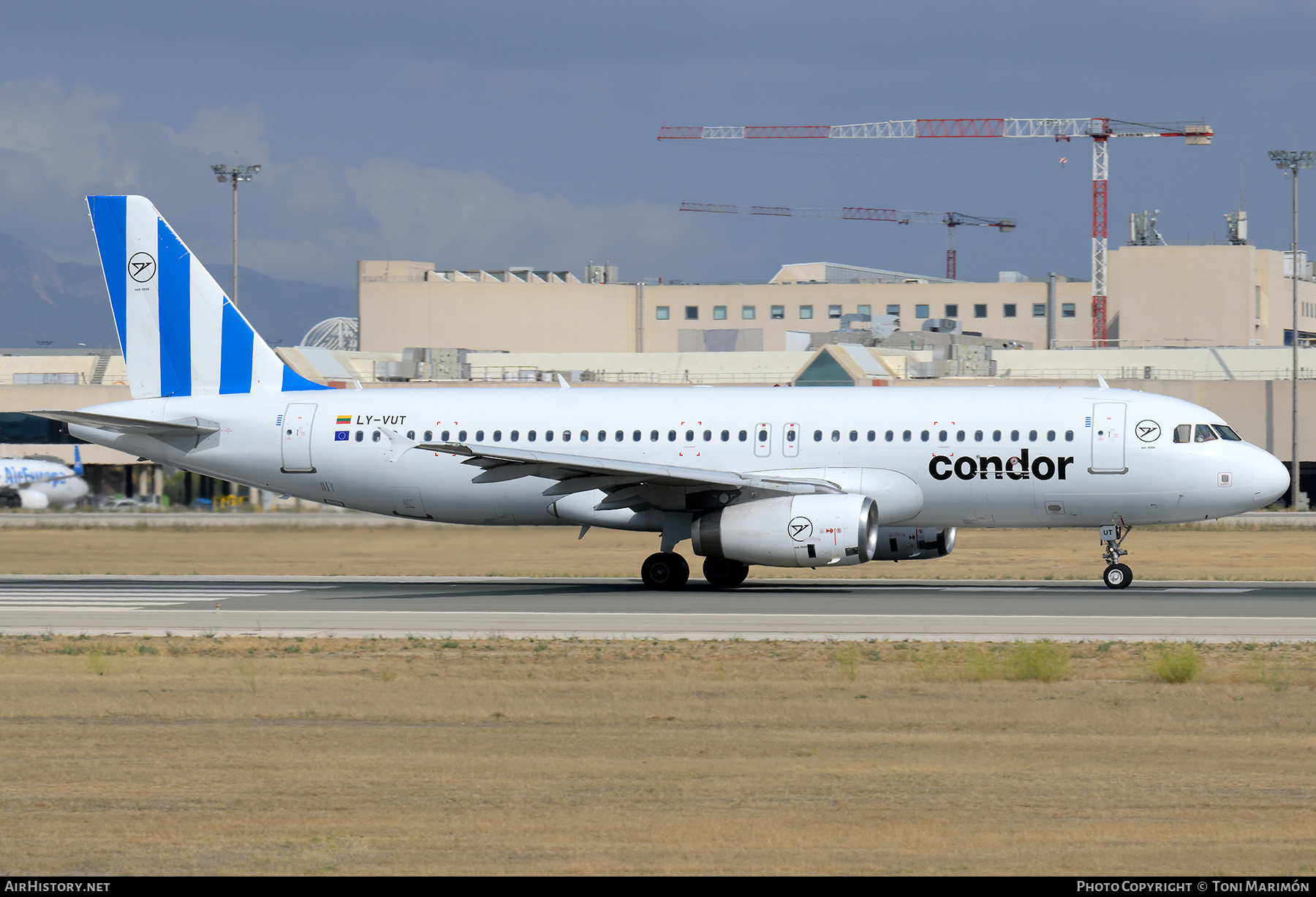 Aircraft Photo of LY-VUT | Airbus A320-232 | Condor Flugdienst | AirHistory.net #838602