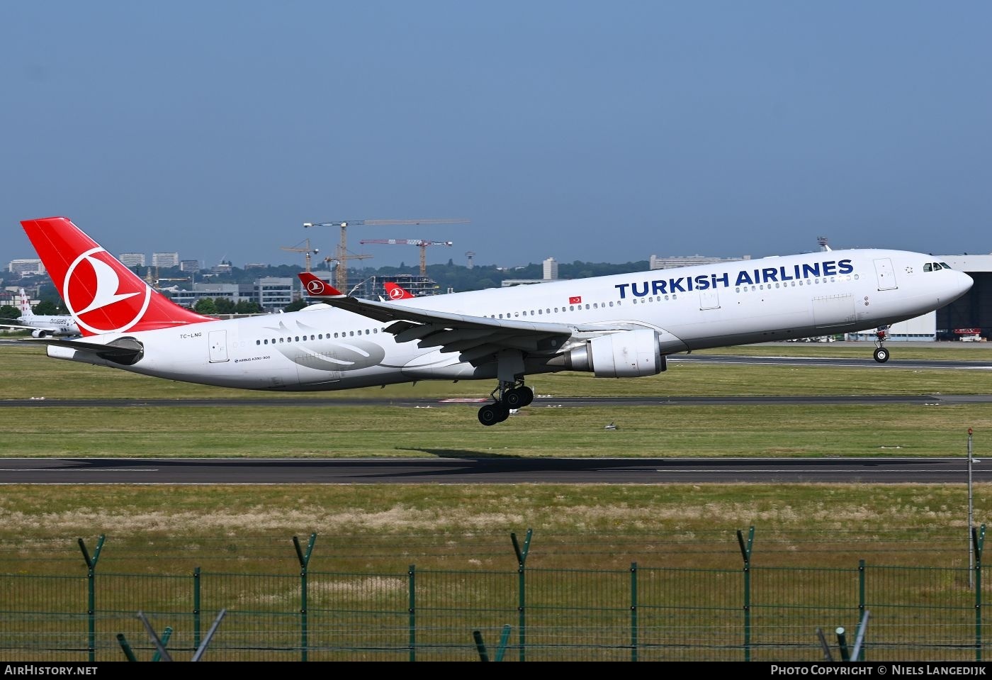 Aircraft Photo of TC-LNG | Airbus A330-303 | Turkish Airlines | AirHistory.net #838639