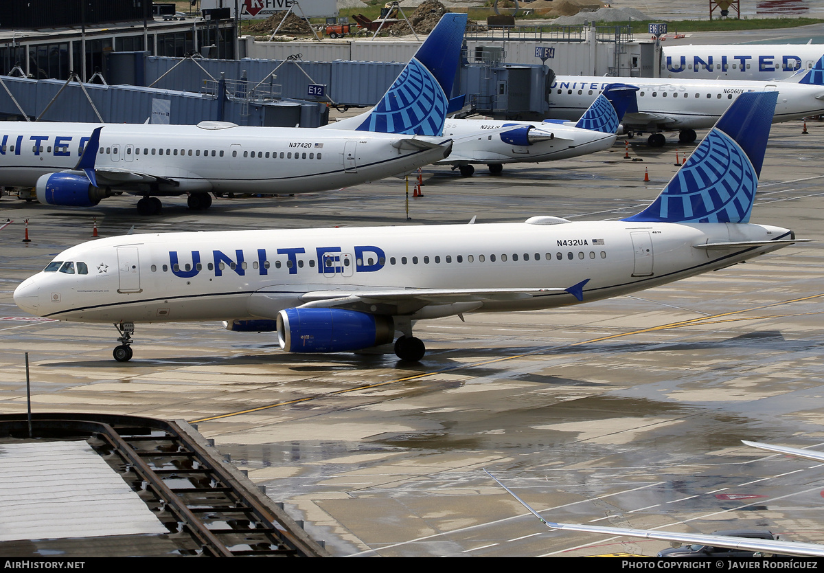 Aircraft Photo of N432UA | Airbus A320-232 | United Airlines | AirHistory.net #838666