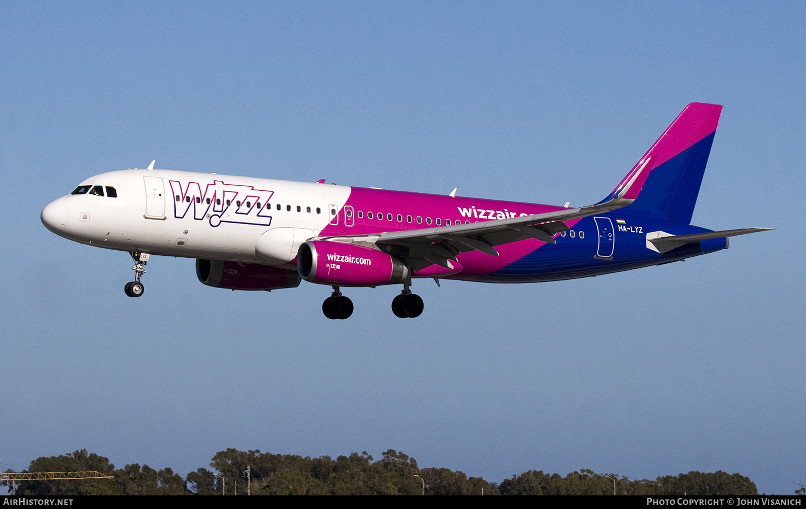 Aircraft Photo of HA-LYZ | Airbus A320-232 | Wizz Air | AirHistory.net #838772