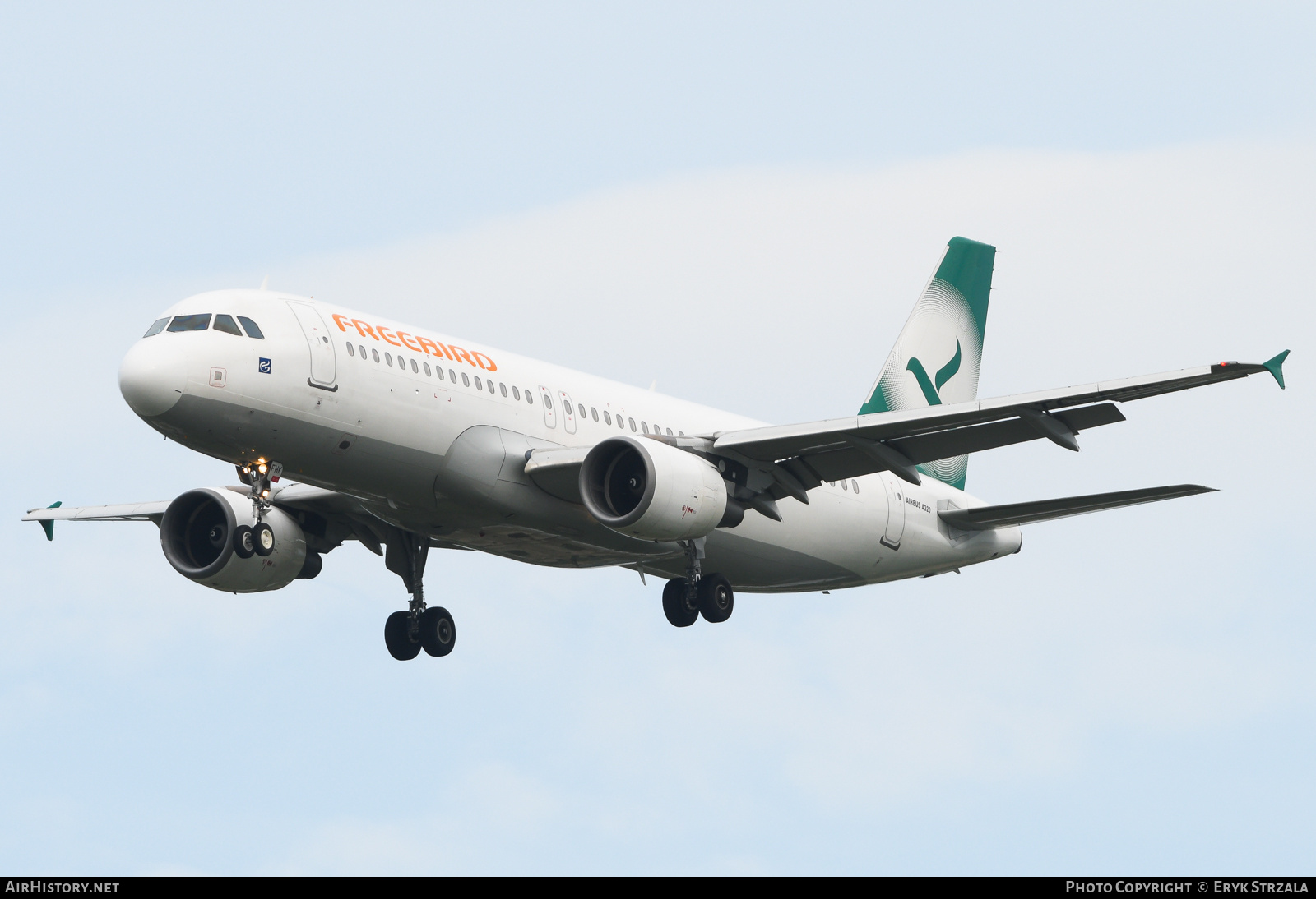 Aircraft Photo of TC-FHK | Airbus A320-214 | Freebird Airlines | AirHistory.net #838802