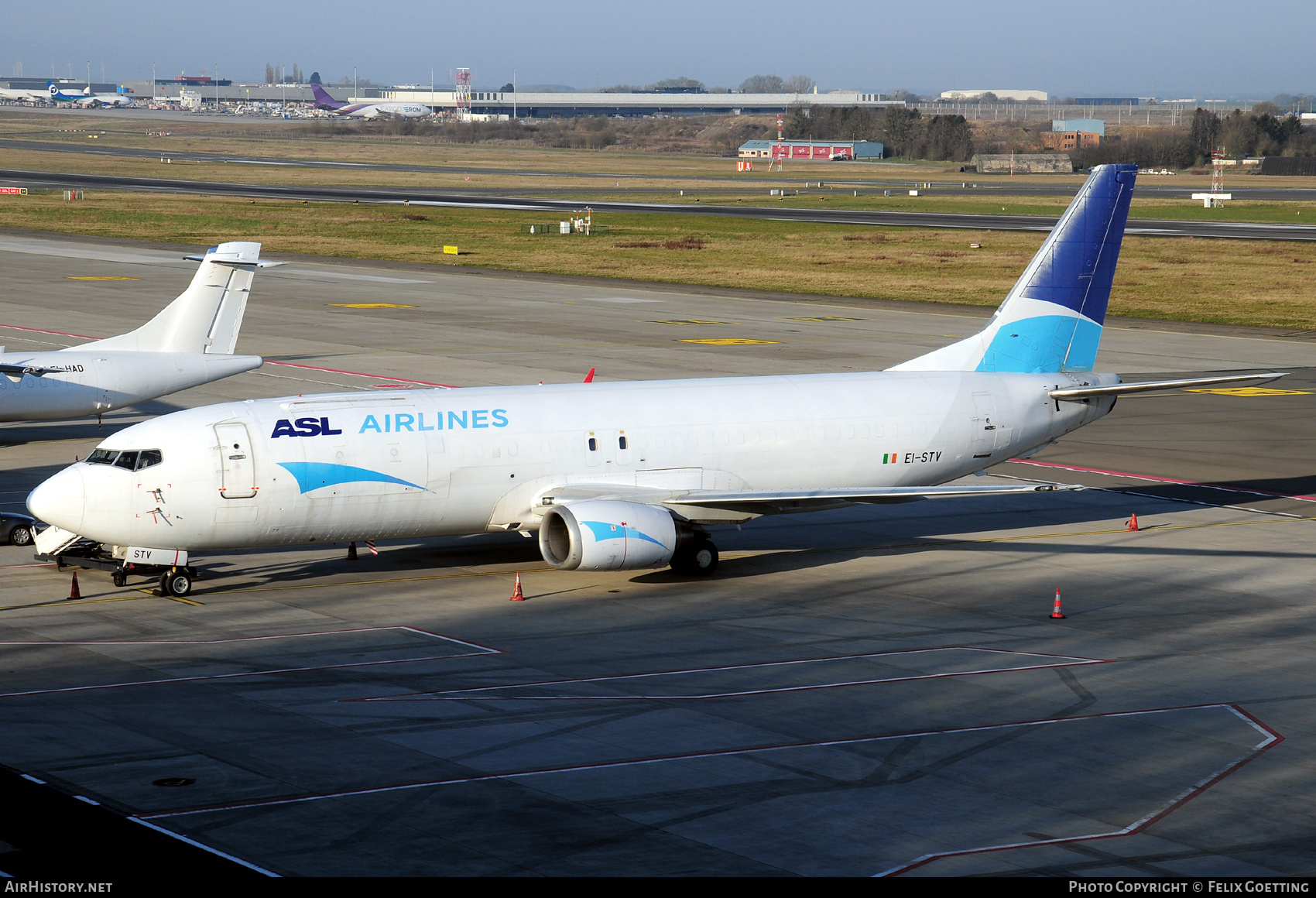 Aircraft Photo of EI-STV | Boeing 737-43Q(SF) | ASL Airlines | AirHistory.net #838965