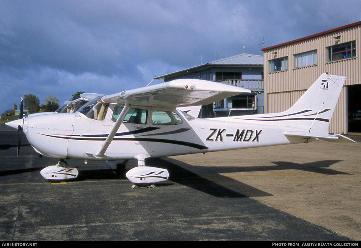 Aircraft Photo of ZK-MDX | Cessna 172P Skyhawk | AirHistory.net #839035