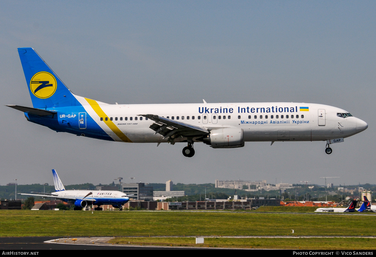Aircraft Photo of UR-GAP | Boeing 737-4Z9 | Ukraine International Airlines | AirHistory.net #839064