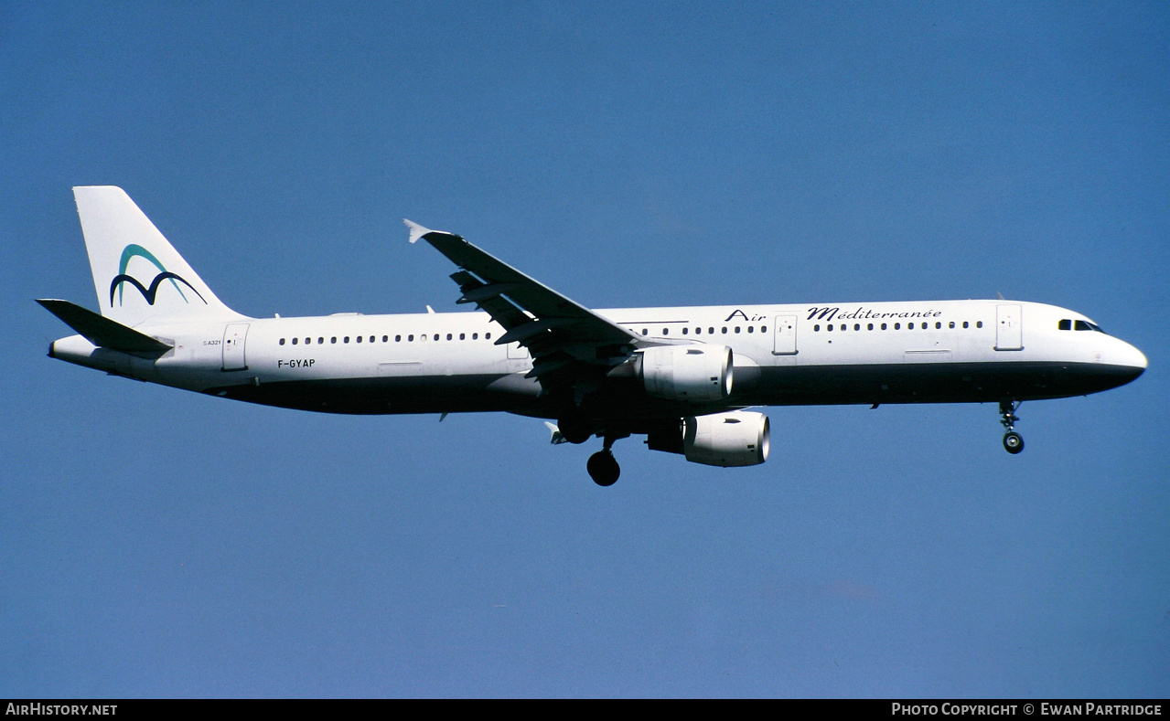 Aircraft Photo of F-GYAP | Airbus A321-111 | Air Méditerranée | AirHistory.net #839067