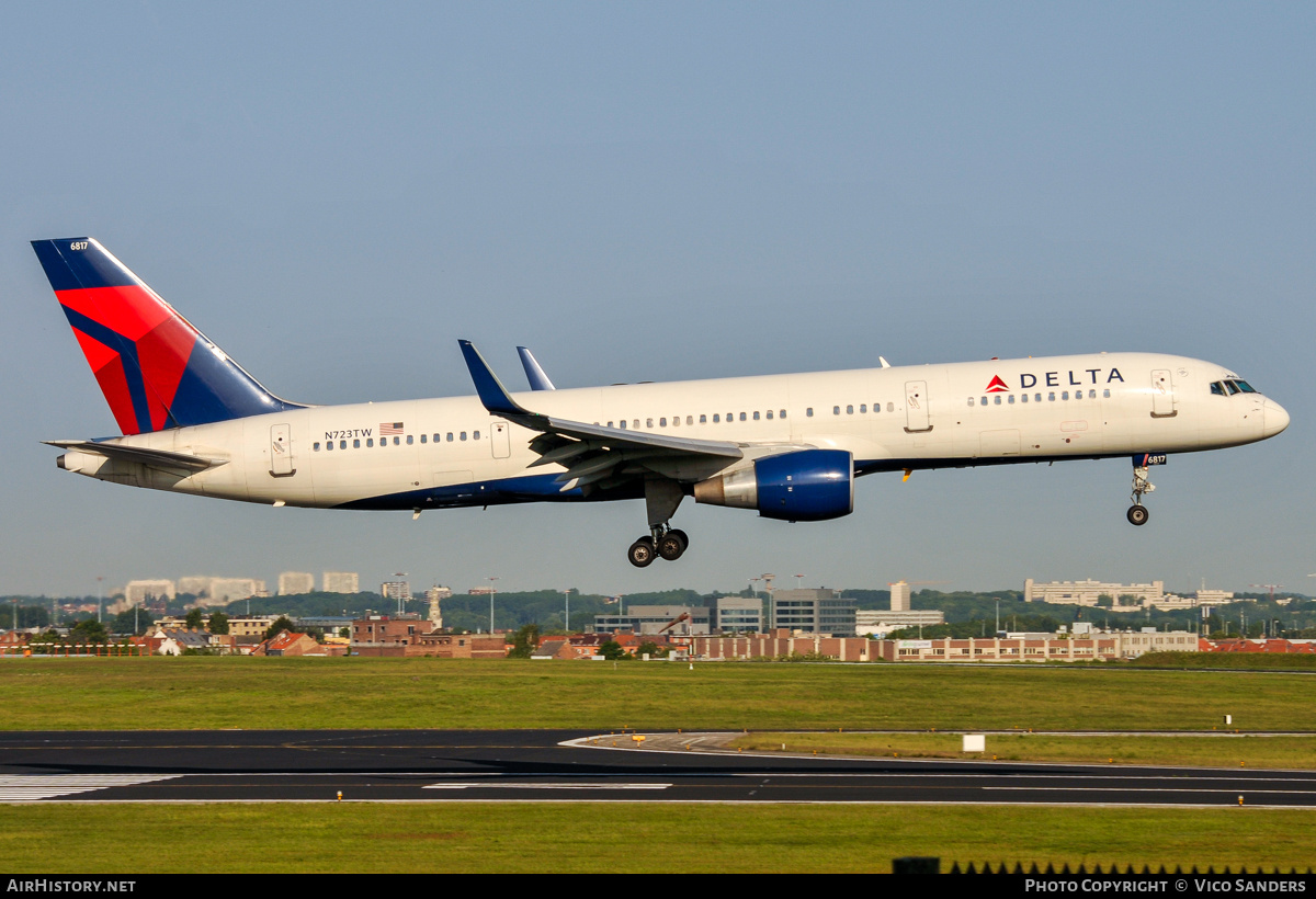 Aircraft Photo of N723TW | Boeing 757-231 | Delta Air Lines | AirHistory.net #839071