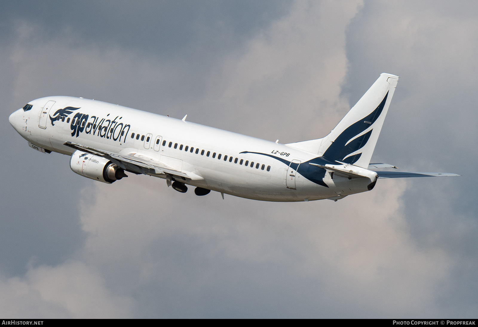 Aircraft Photo of LZ-GPB | Boeing 737-405 | GP Aviation | AirHistory.net #839143