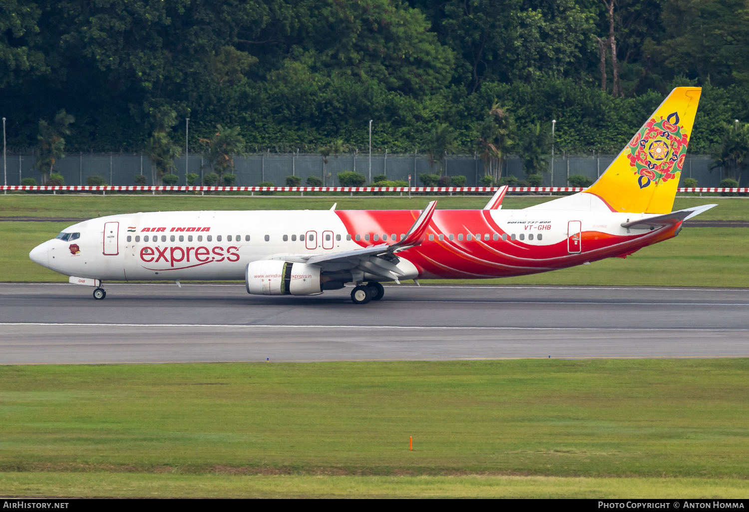 Aircraft Photo of VT-GHB | Boeing 737-86N | Air India Express | AirHistory.net #839263
