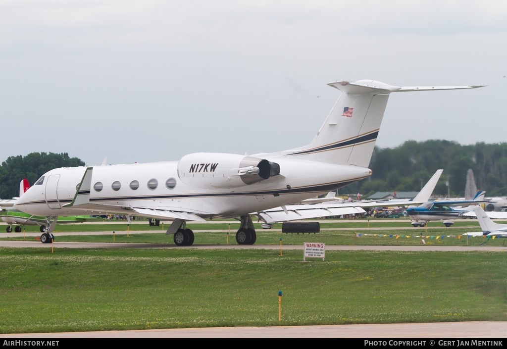 Aircraft Photo of N17KW | Gulfstream Aerospace G-IV Gulfstream IV | AirHistory.net #839277
