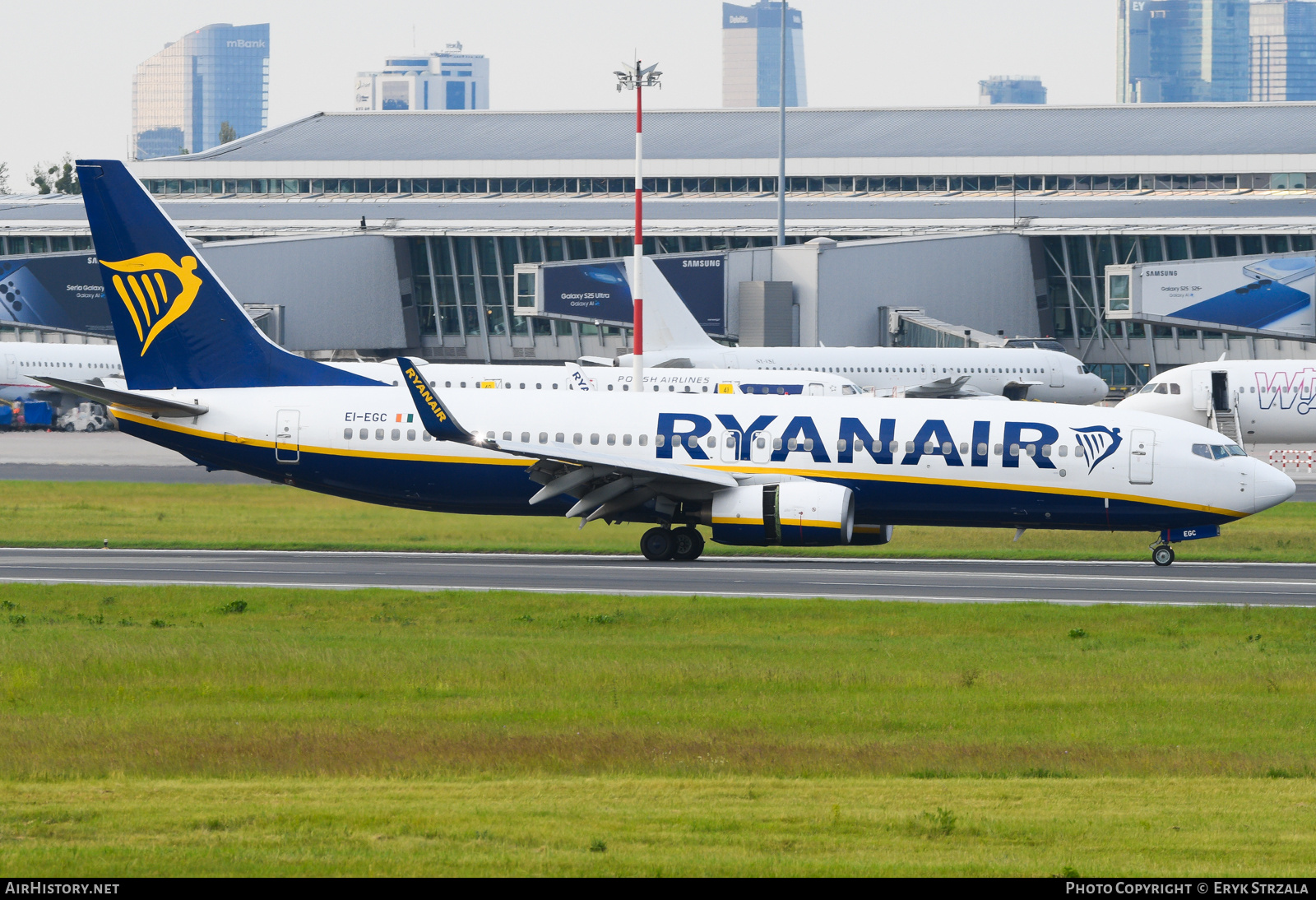 Aircraft Photo of EI-EGC | Boeing 737-8AS | Ryanair | AirHistory.net #839283