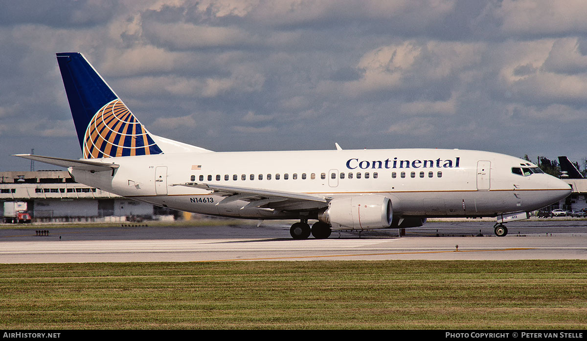 Aircraft Photo of N14613 | Boeing 737-524 | Continental Airlines | AirHistory.net #839364