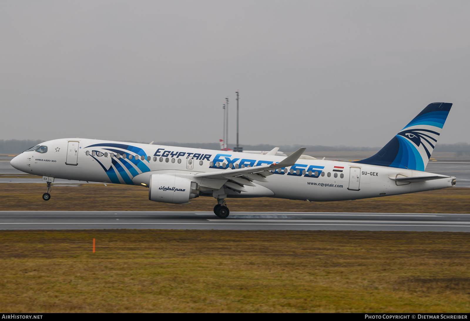 Aircraft Photo of SU-GEX | Airbus A220-371 (BD-500-1A11) | EgyptAir Express | AirHistory.net #839457