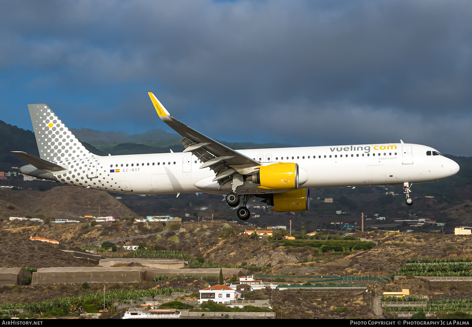 Aircraft Photo of EC-NYF | Airbus A321-271NX | Vueling Airlines | AirHistory.net #839505