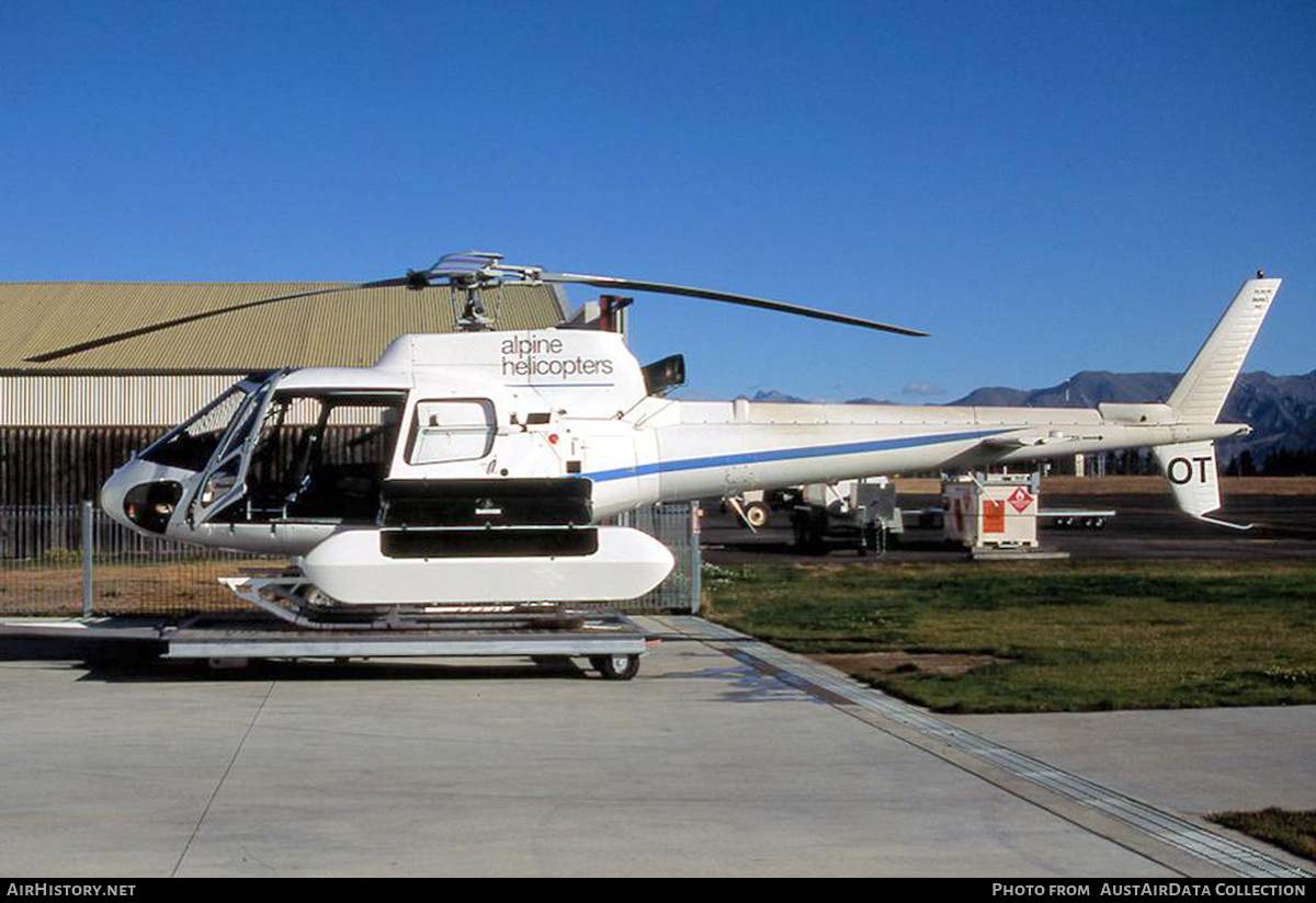 Aircraft Photo of ZK-HOT / OT | Aerospatiale AS-350B-2 Ecureuil | Alpine Helicopters | AirHistory.net #839525