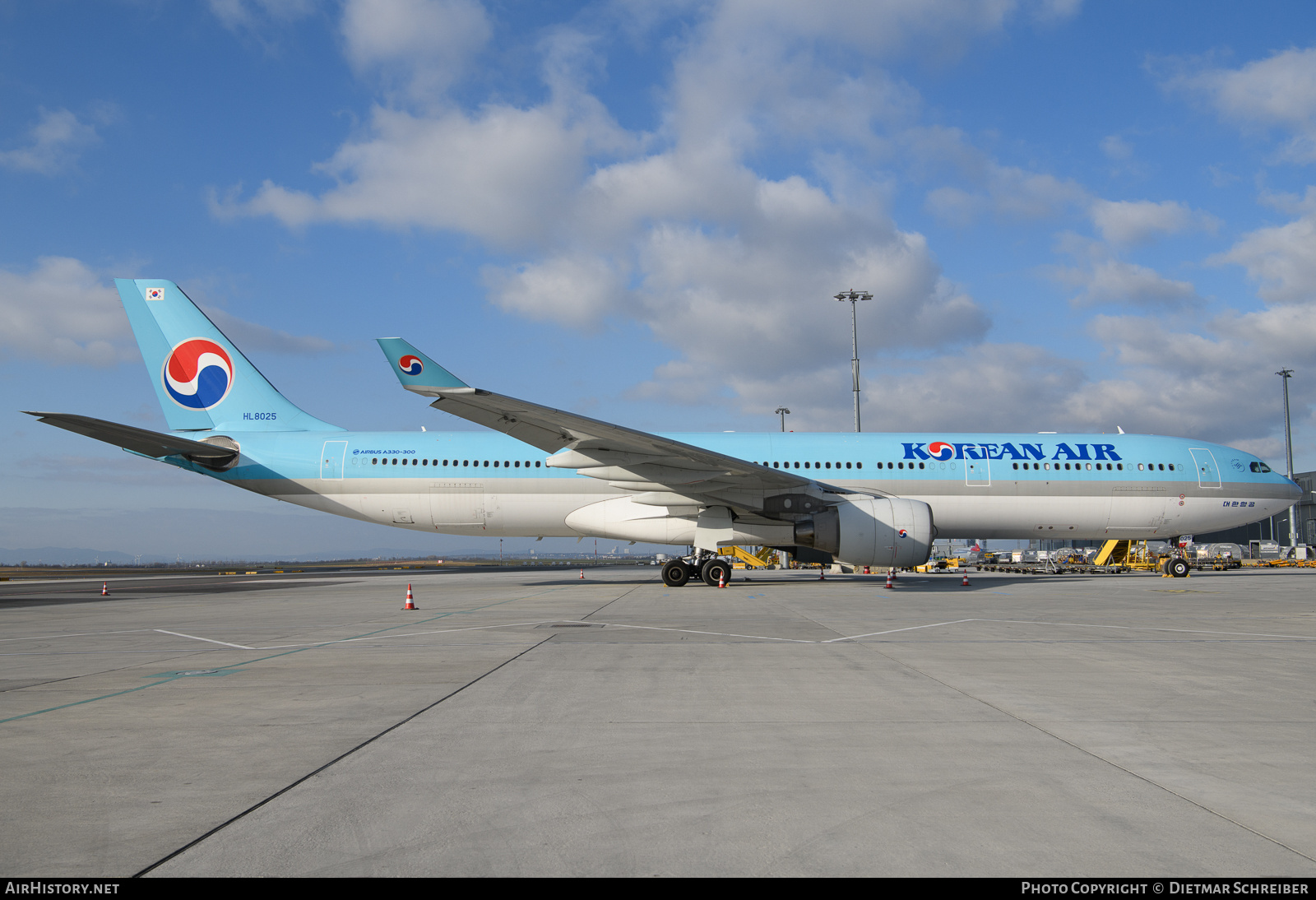 Aircraft Photo of HL8025 | Airbus A330-323E | Korean Air | AirHistory.net #839546
