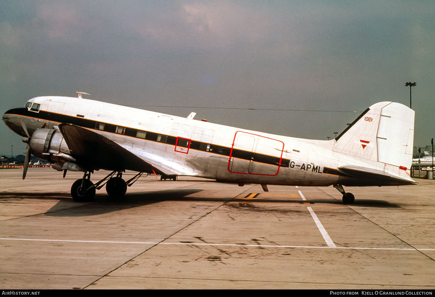 Aircraft Photo of G-APML | Douglas C-47B Dakota Mk.6 | AirHistory.net #839650