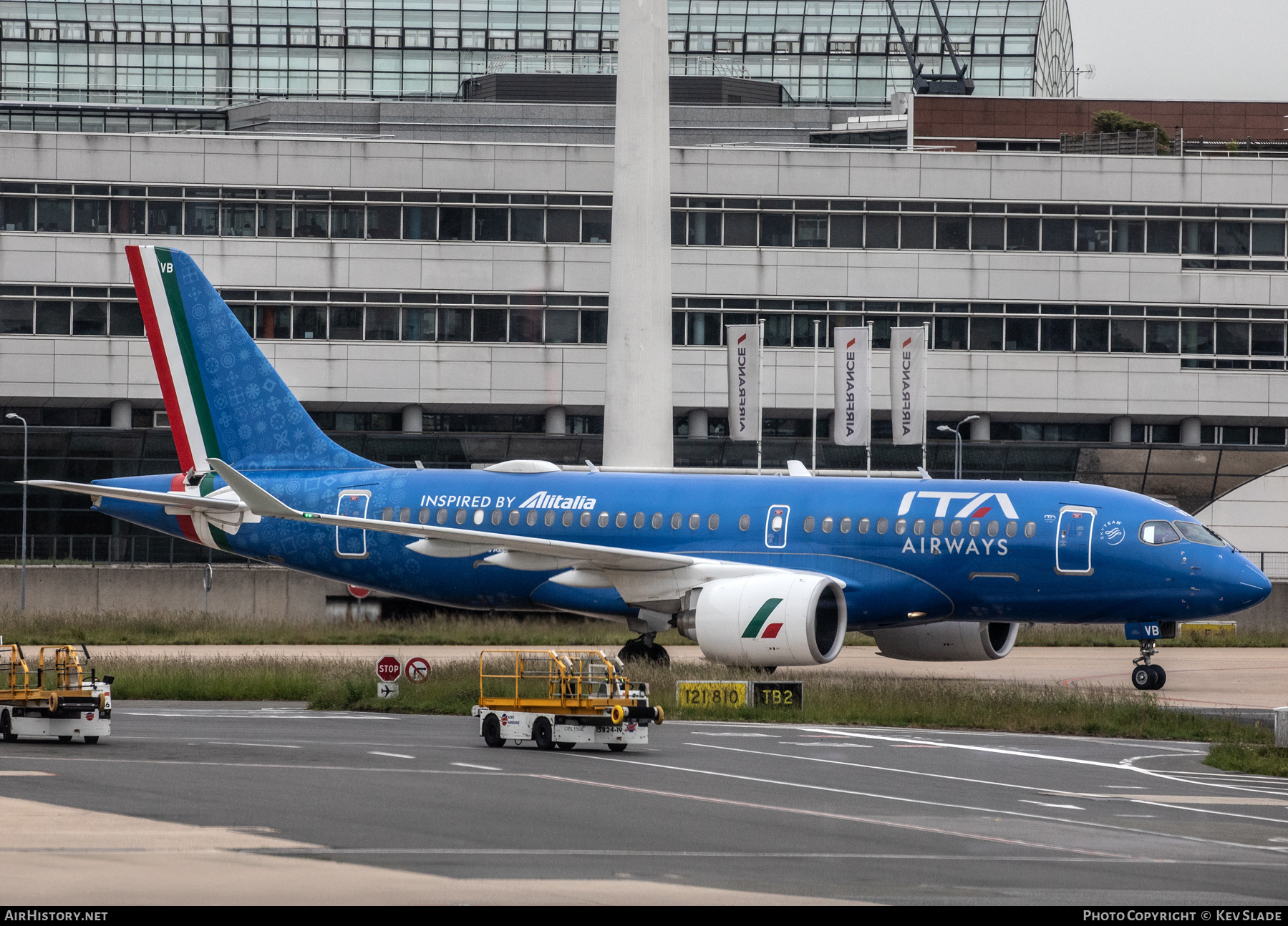 Aircraft Photo of EI-MVB | Airbus A220-100 (BD-500-1A10) | ITA Airways | AirHistory.net #839656