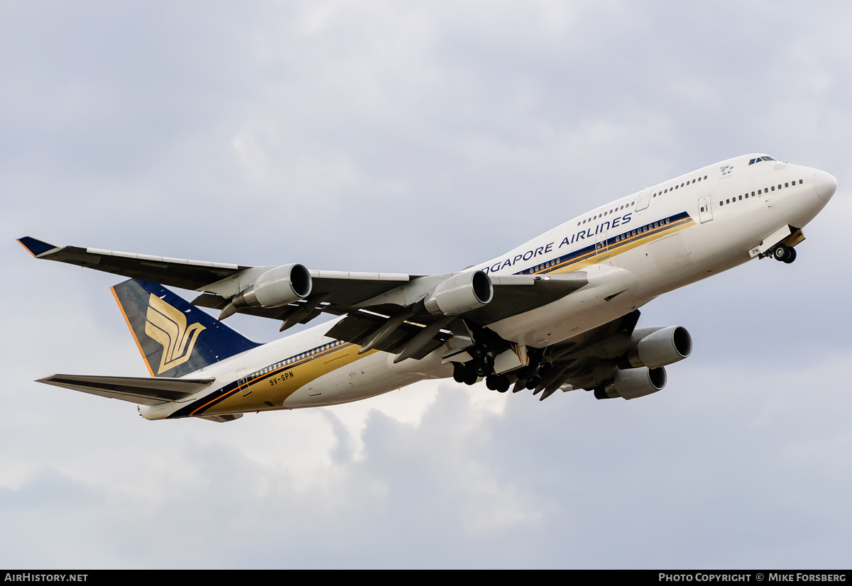 Aircraft Photo of 9V-SPN | Boeing 747-412 | Singapore Airlines | AirHistory.net #839670