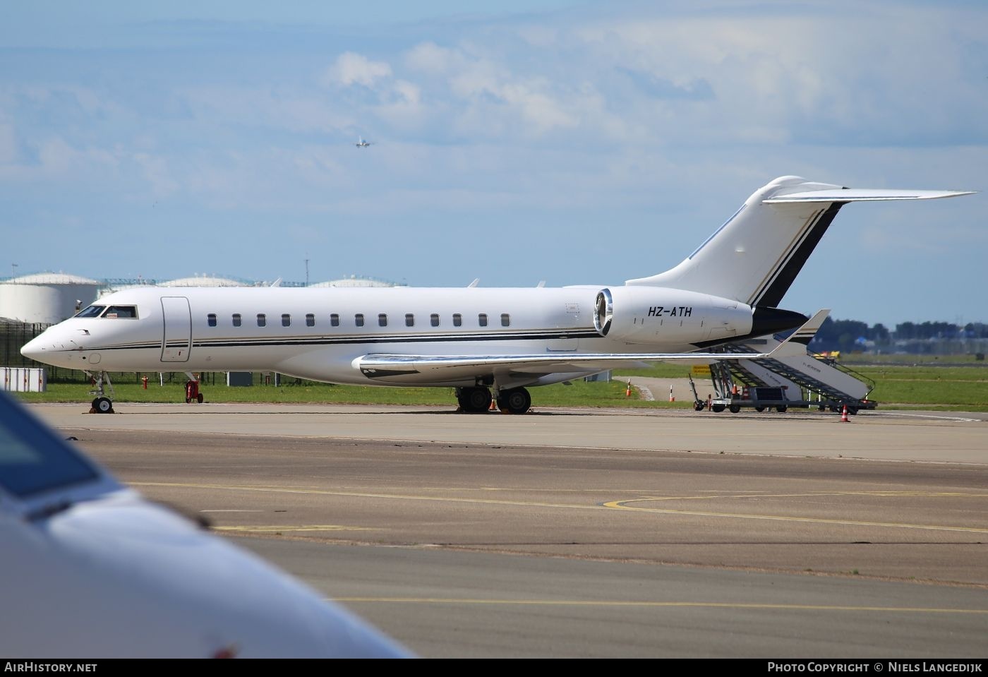 Aircraft Photo of HZ-ATH | Bombardier Global 6000 (BD-700-1A10) | AirHistory.net #839689