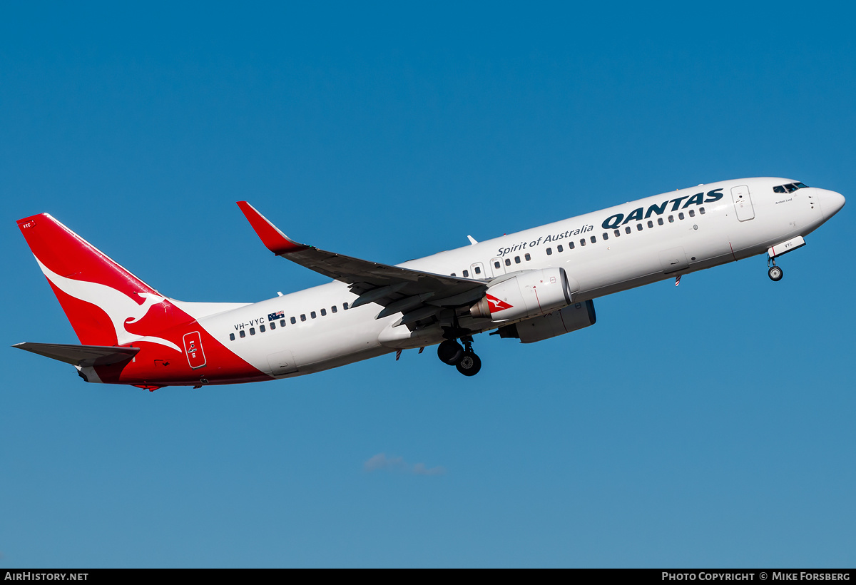 Aircraft Photo of VH-VYC | Boeing 737-838 | Qantas | AirHistory.net #839727