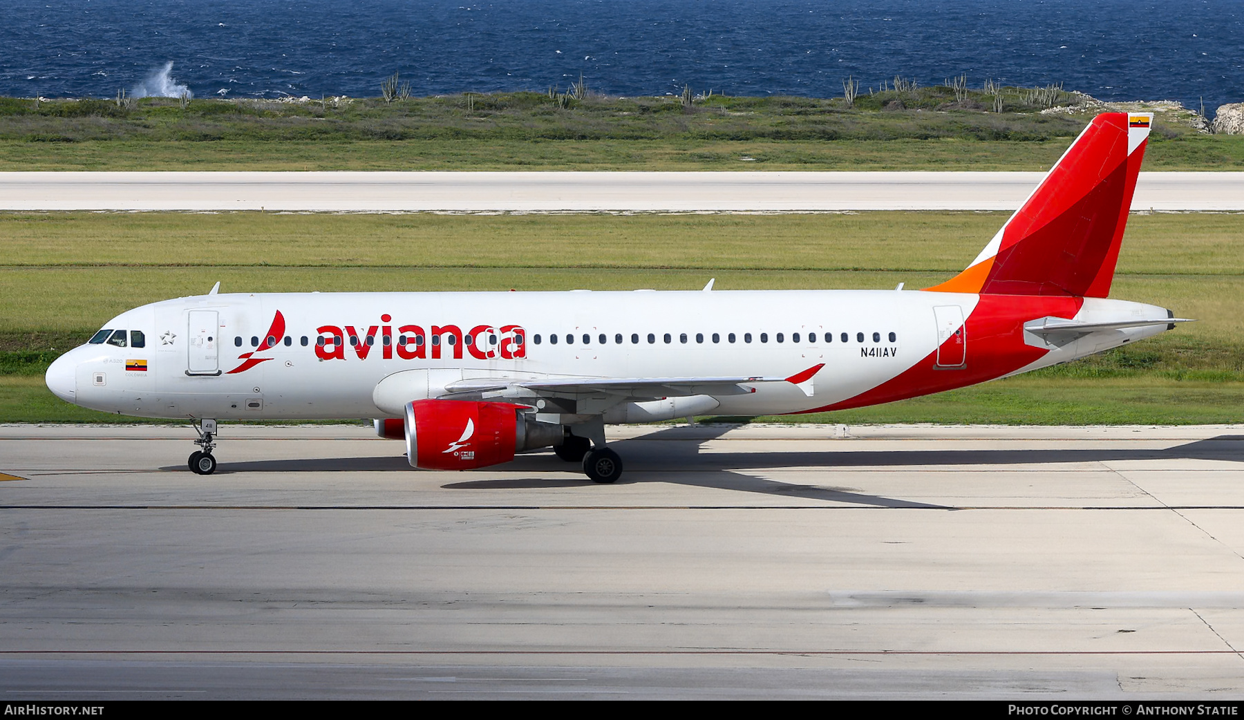 Aircraft Photo of N411AV | Airbus A320-214 | Avianca | AirHistory.net #839817