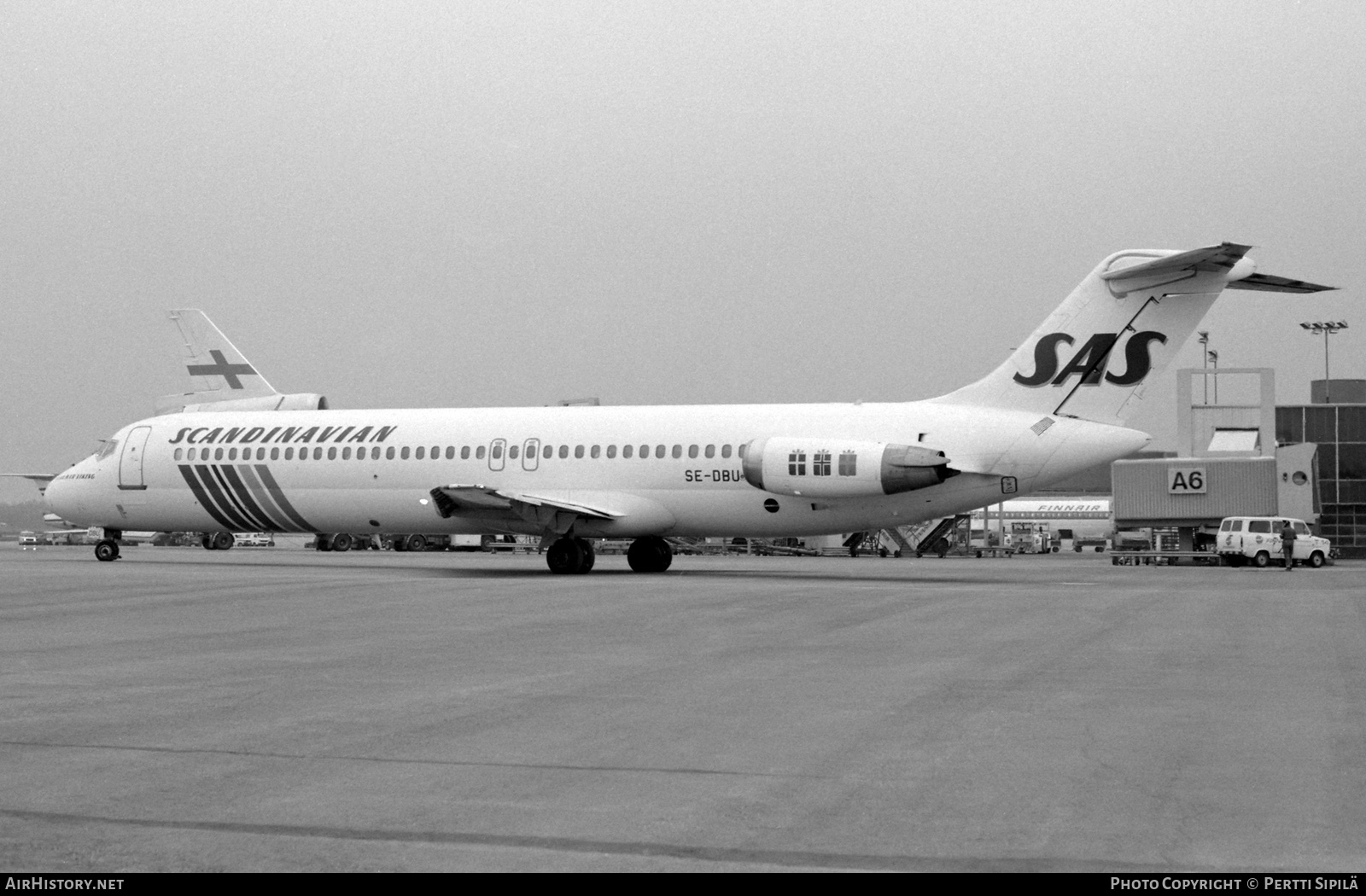 Aircraft Photo of SE-DBU | McDonnell Douglas DC-9-41 | Scandinavian Airlines - SAS | AirHistory.net #839862