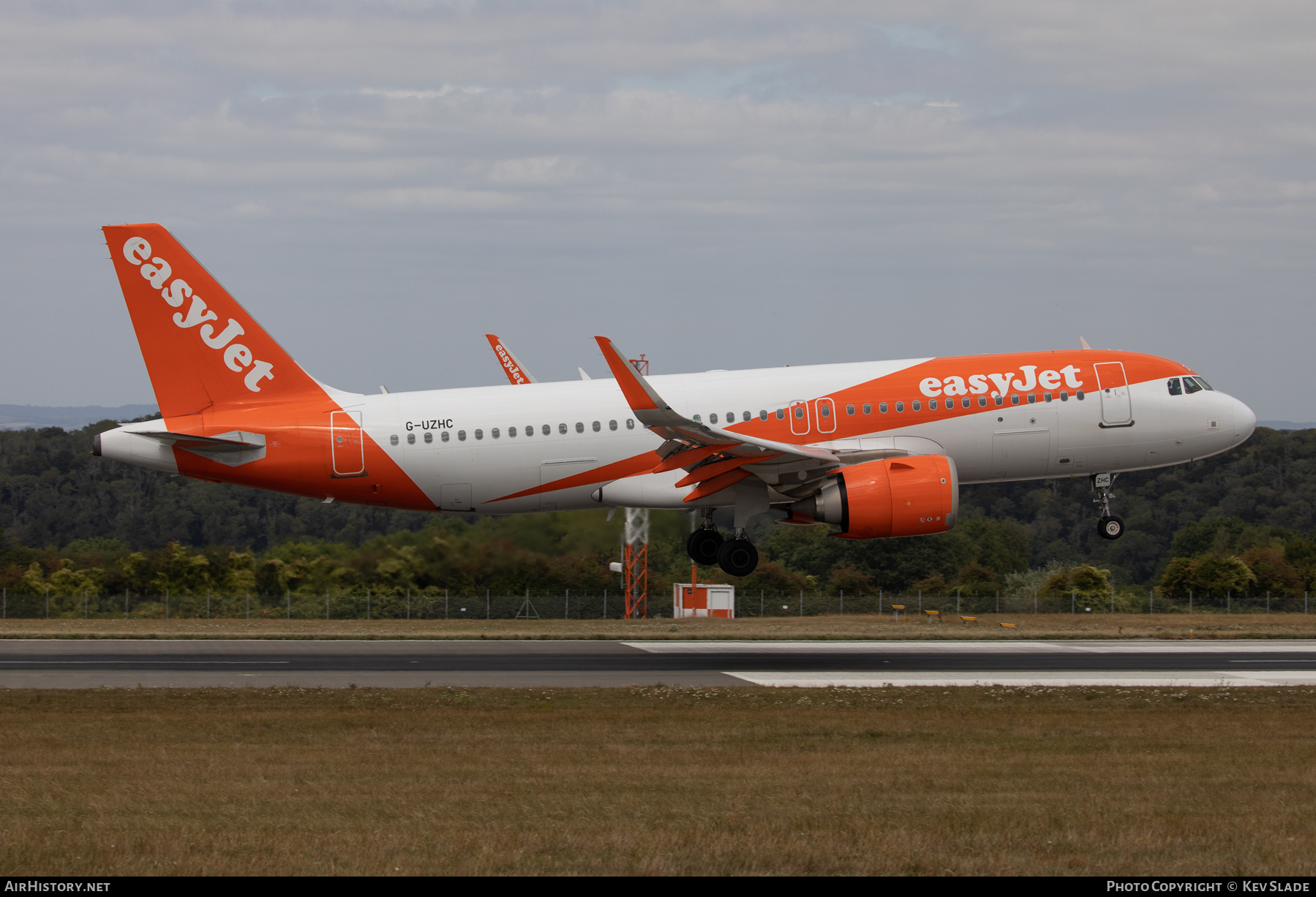 Aircraft Photo of G-UZHC | Airbus A320-251N | EasyJet | AirHistory.net #840049