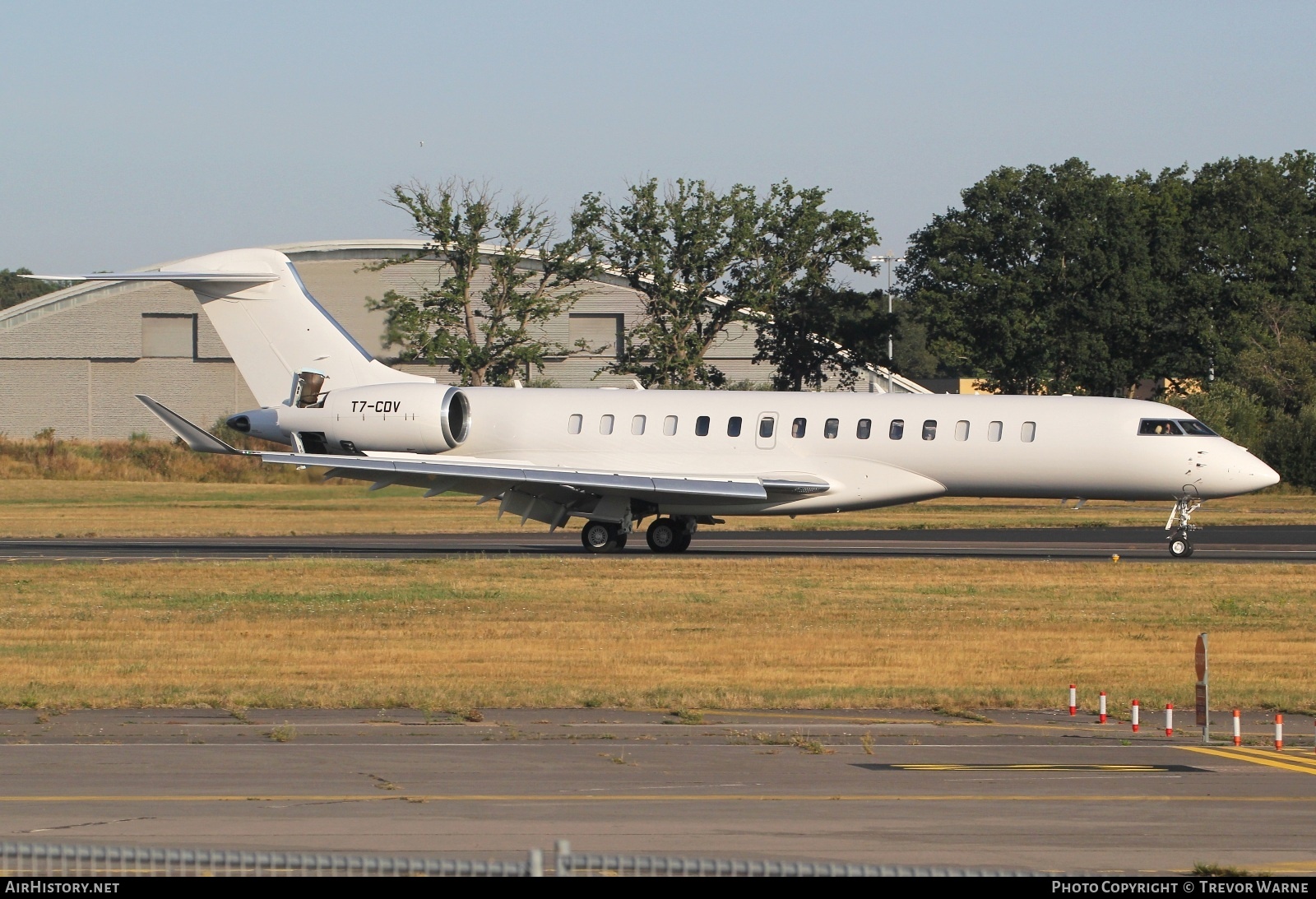 Aircraft Photo of T7-CDV | Bombardier Global 7500 (BD-700-1A10) | AirHistory.net #840108