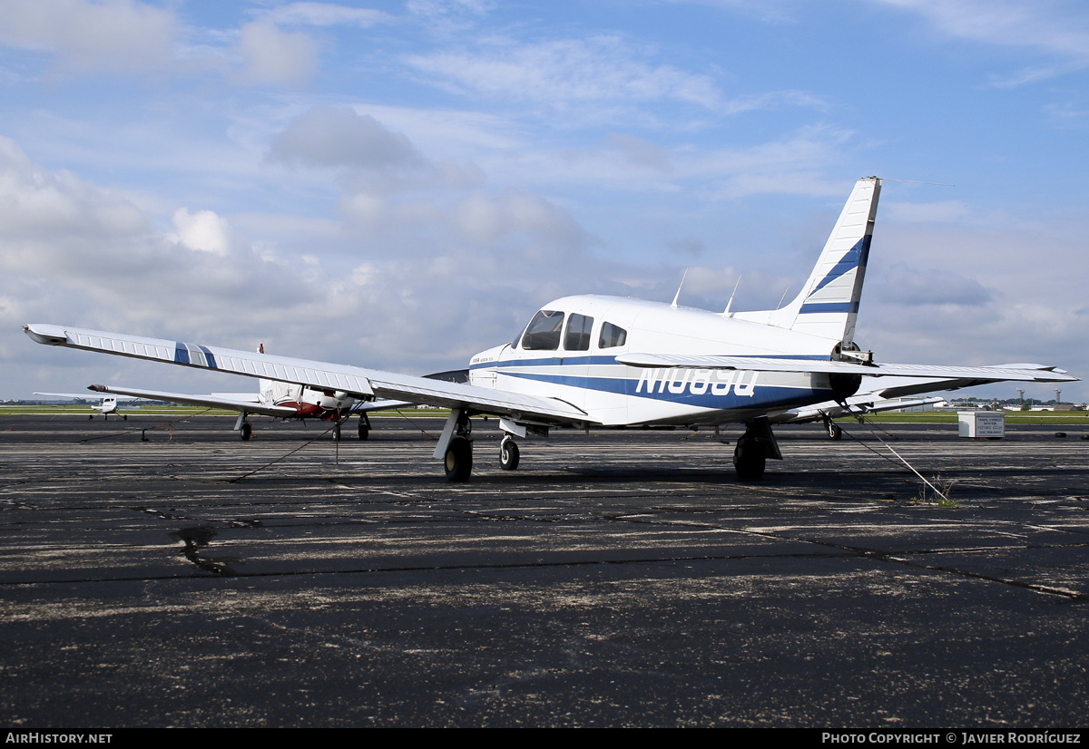Aircraft Photo of N1089Q | Piper PA-28R-201 Cherokee Arrow III | AirHistory.net #840216