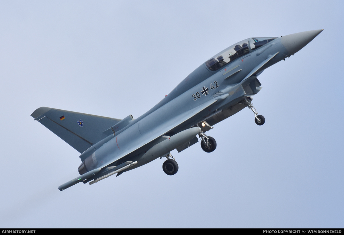 Aircraft Photo of 3042 | Eurofighter EF-2000 Typhoon T | Germany - Air Force | AirHistory.net #840283