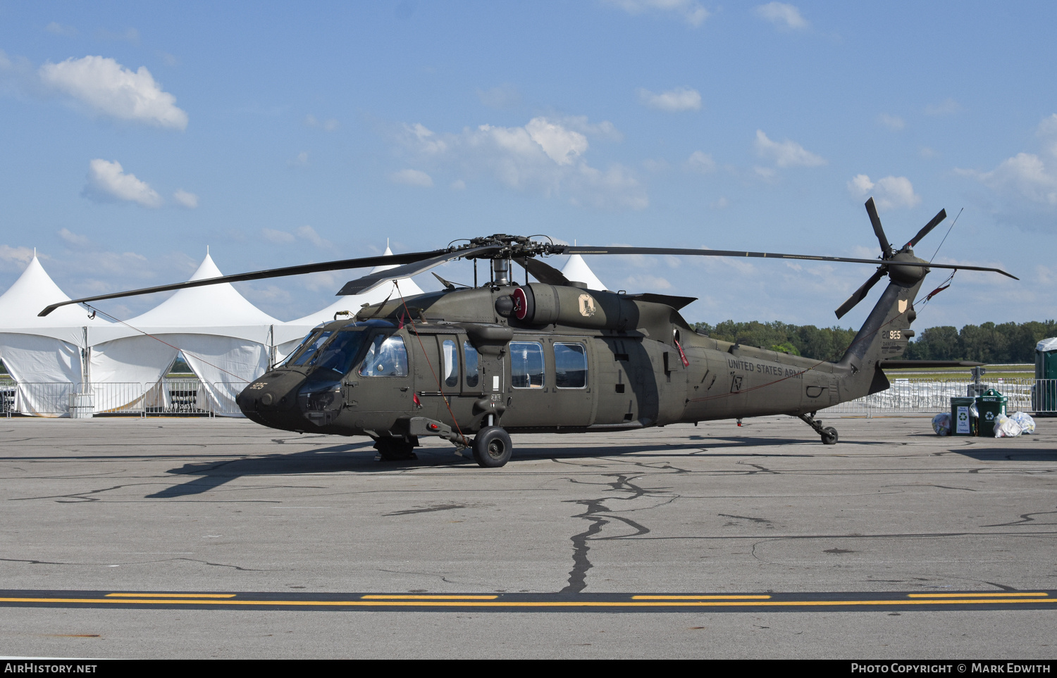 Aircraft Photo of 17-20925 / 20925 | Sikorsky UH-60M Black Hawk (S-70A) | USA - Army | AirHistory.net #840458