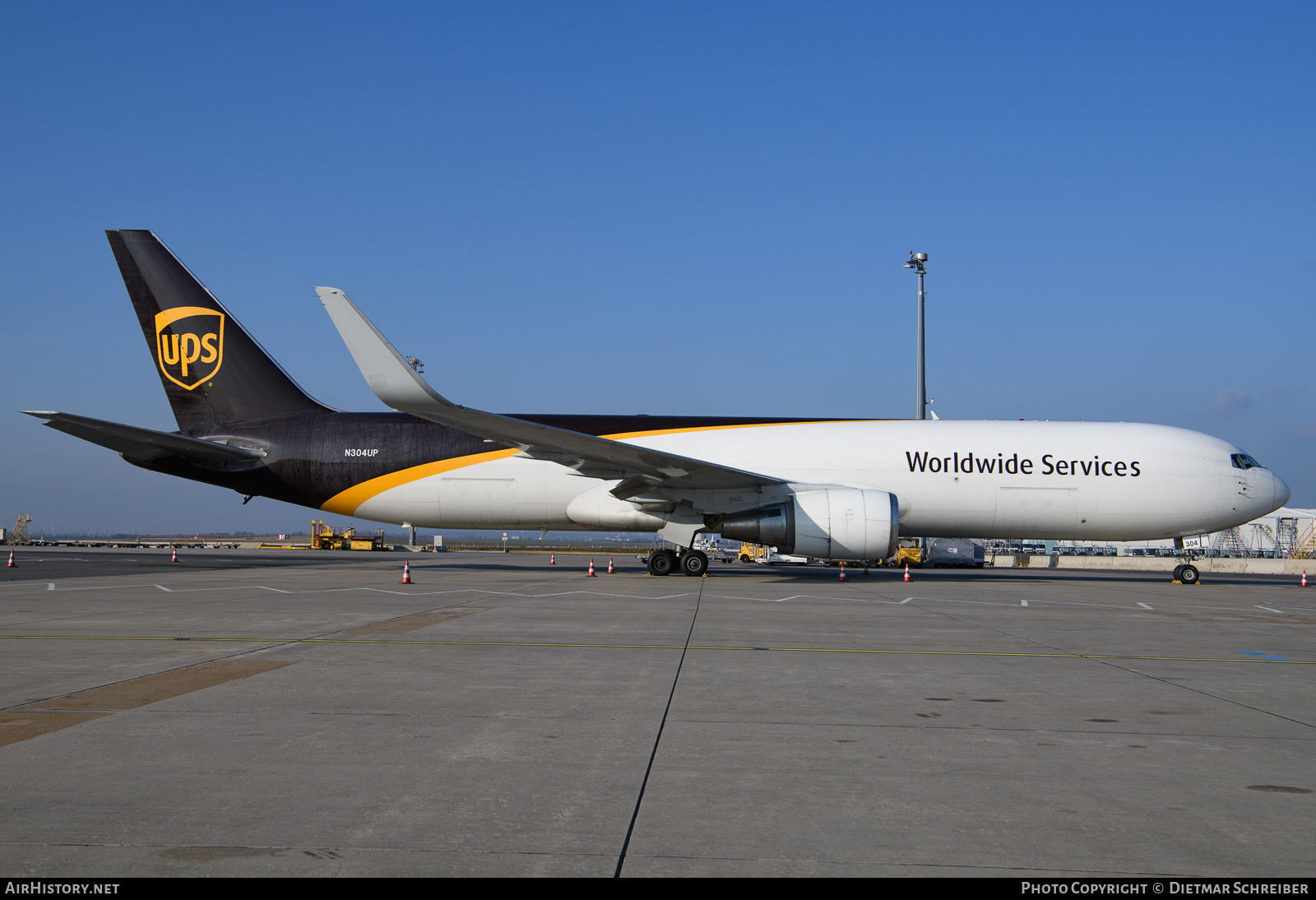 Aircraft Photo of N304UP | Boeing 767-34AF/ER | United Parcel Service - UPS | AirHistory.net #840486