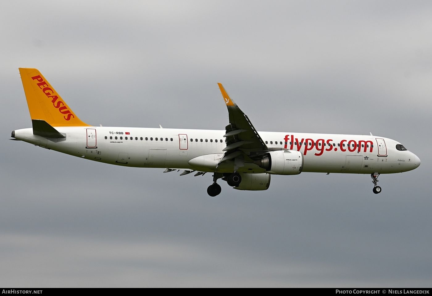 Aircraft Photo of TC-RBB | Airbus A321-251NX | Pegasus Airlines | AirHistory.net #840499