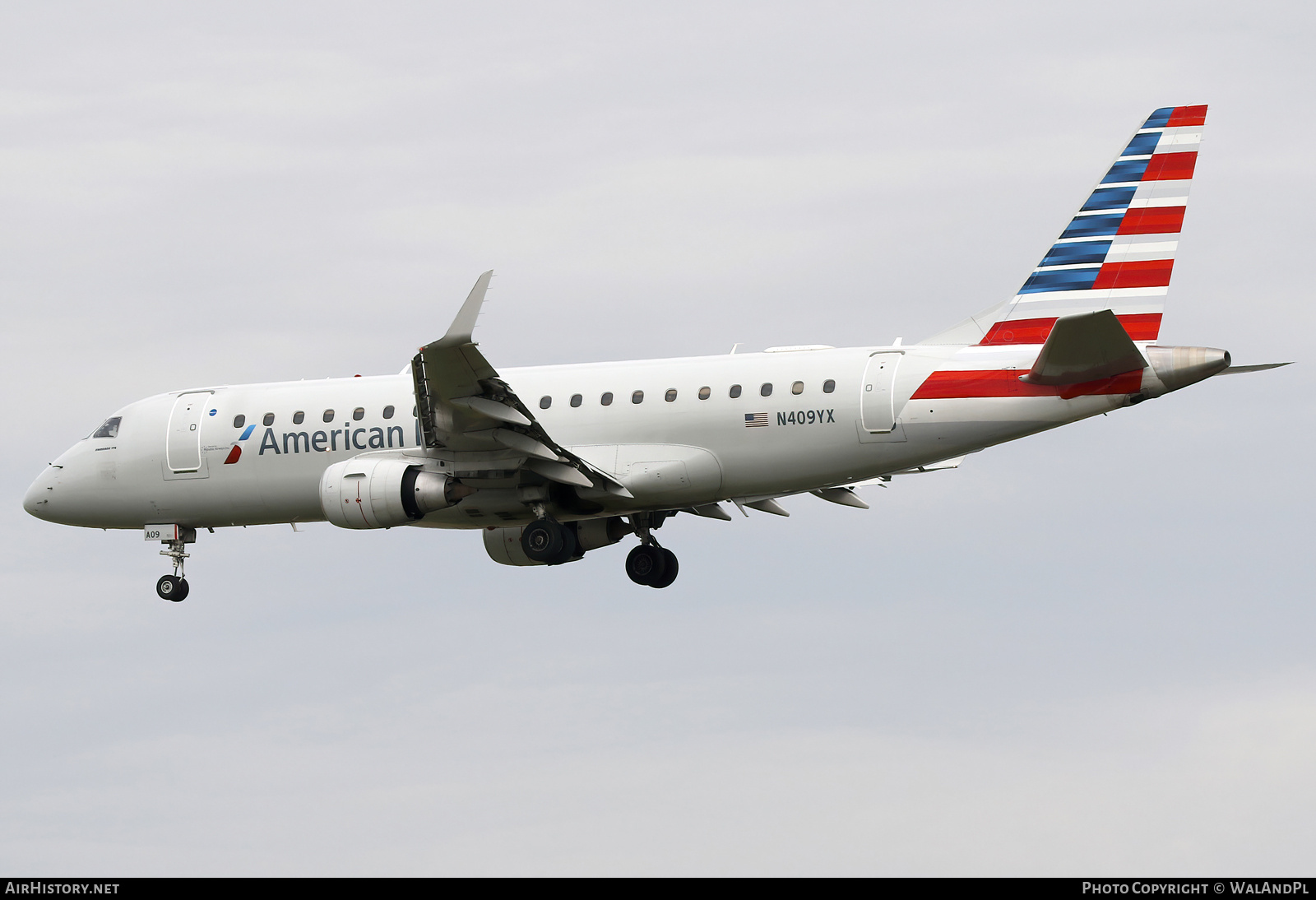 Aircraft Photo of N409YX | Embraer 175LR (ERJ-170-200LR) | American Eagle | AirHistory.net #840506